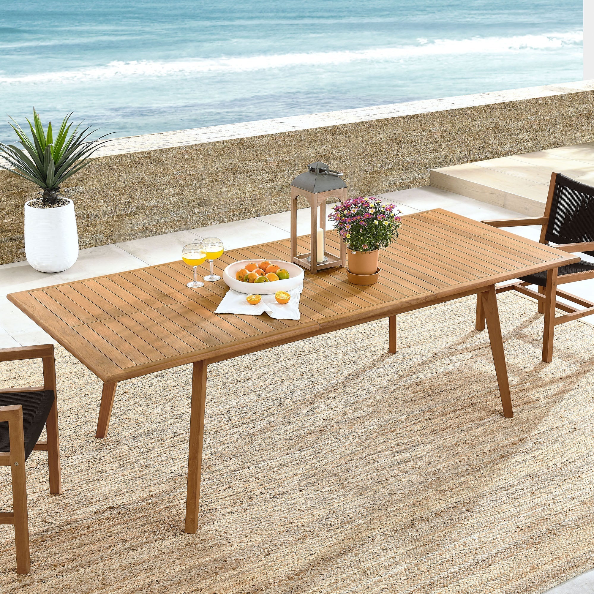 Table à manger extensible en bois de teck pour patio extérieur de Vienne en couleur naturelle 