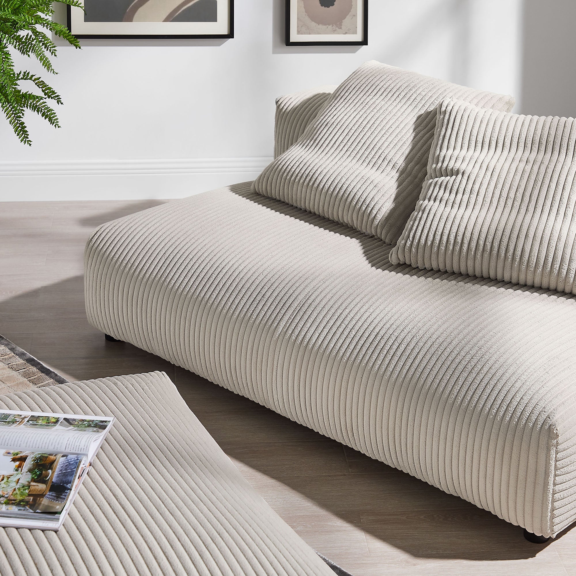 Chaise sans accoudoirs rembourrée en duvet Commix