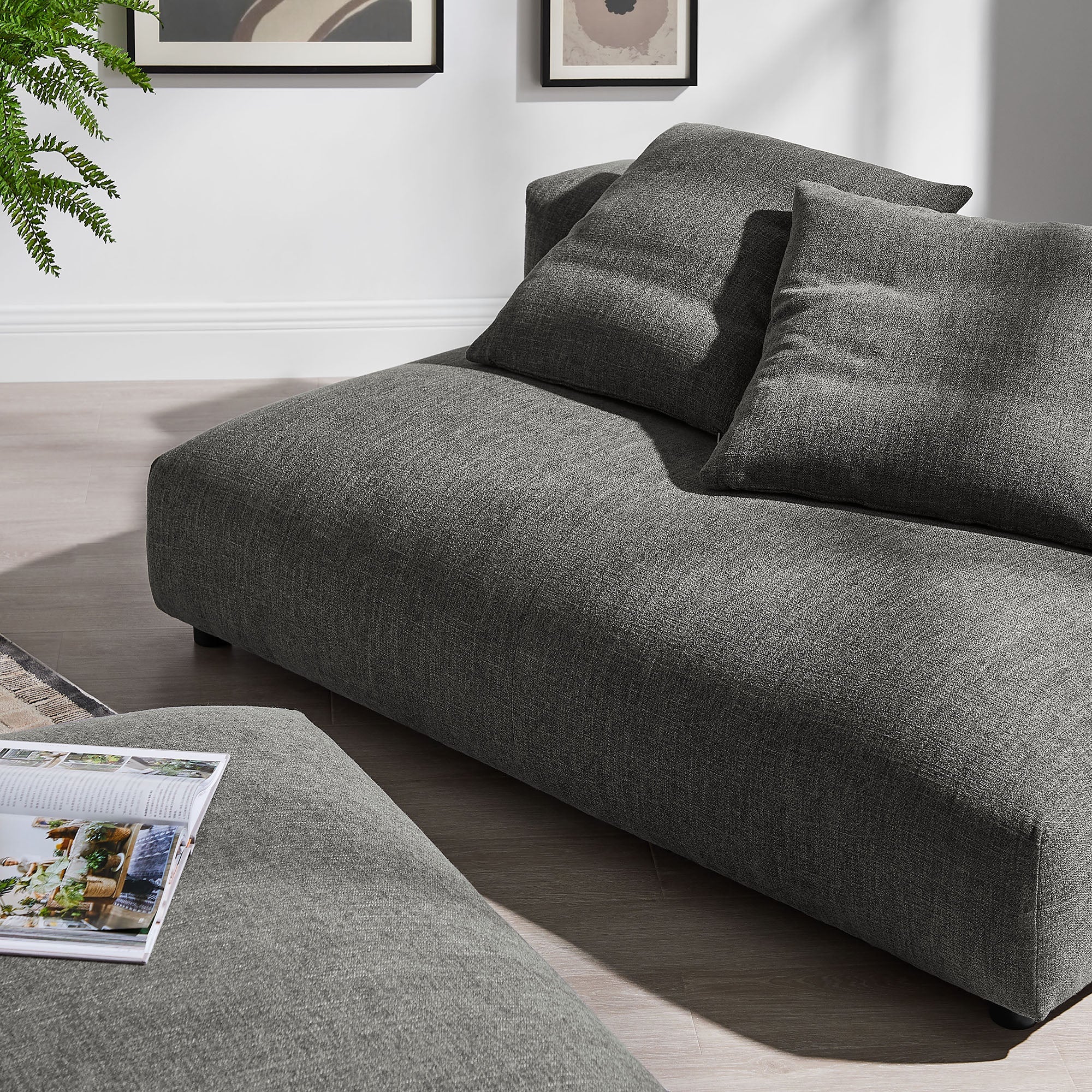 Chaise sans accoudoirs rembourrée en duvet Commix