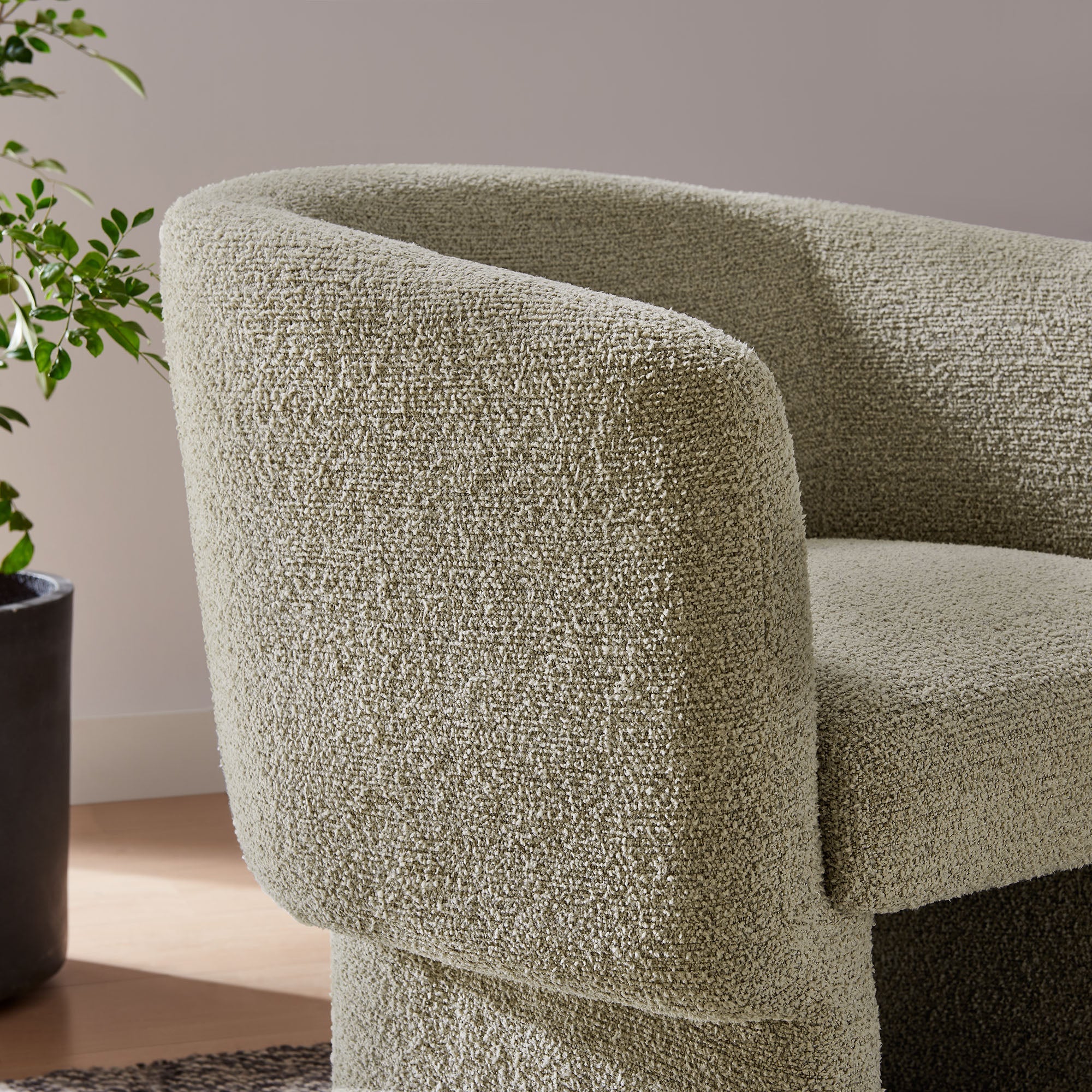 Fauteuil d'appoint tonneau en tissu Boucle Muse