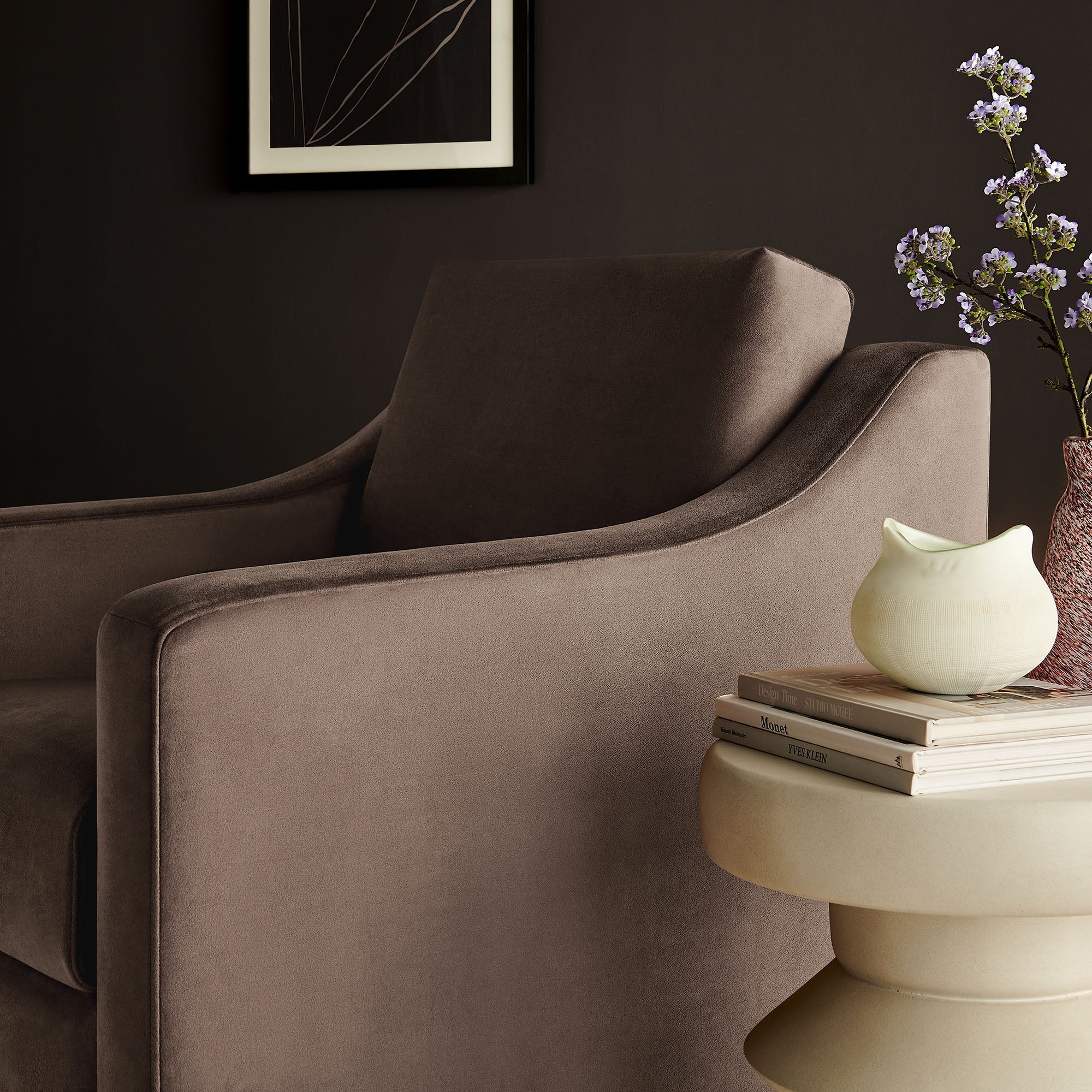 Fauteuil de salon en velours Ponder Performance 