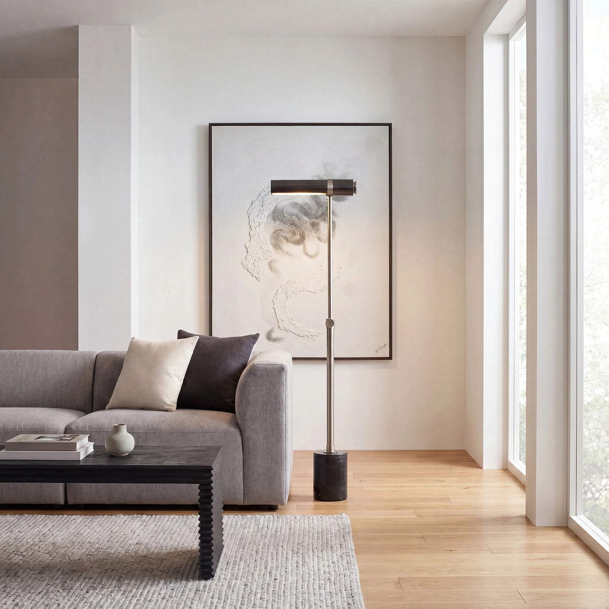 Gusle Floor Lamp