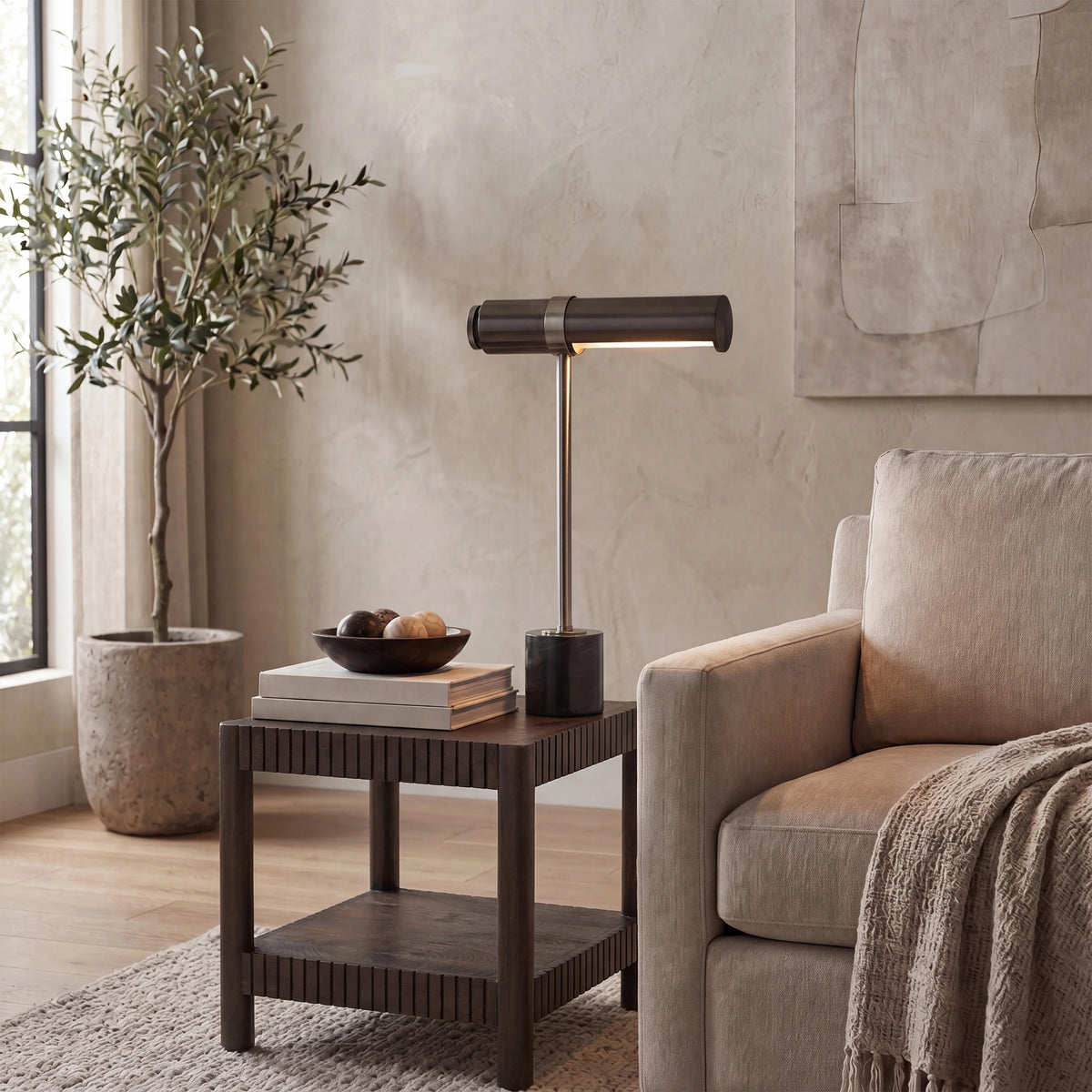 Gusle Table Lamp