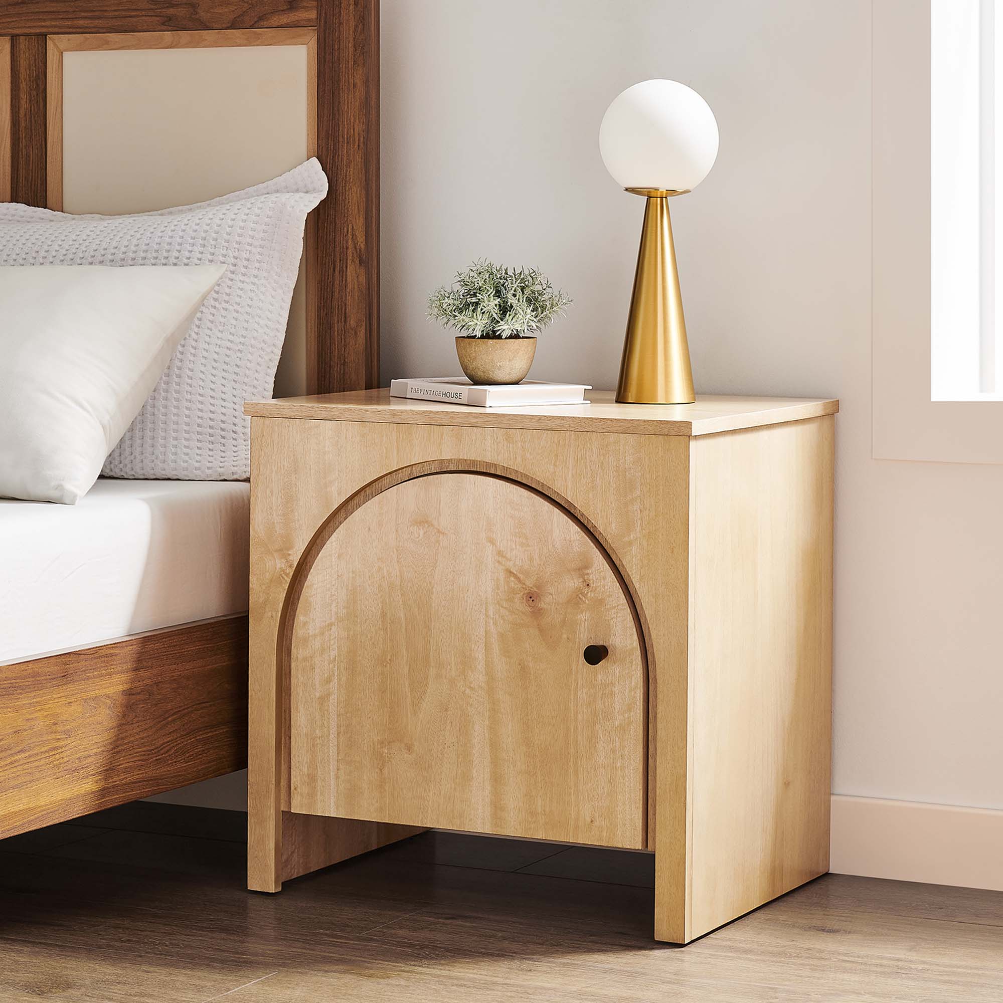 Appia Arched Door Nightstand in Oak