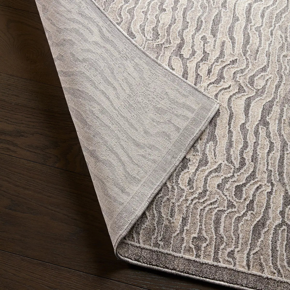 Paro PVY03 Rug