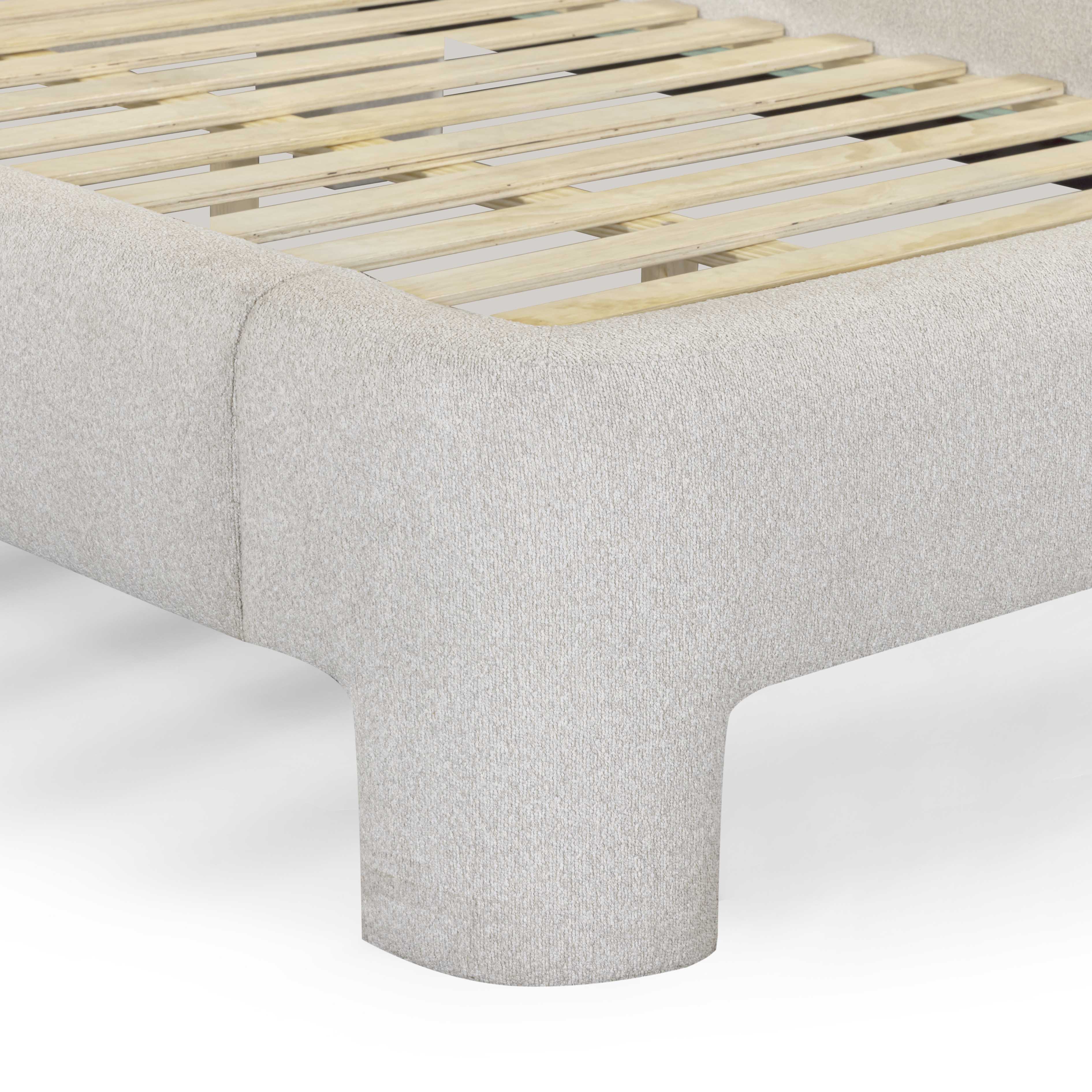 Orphea Performance Boucle Bed