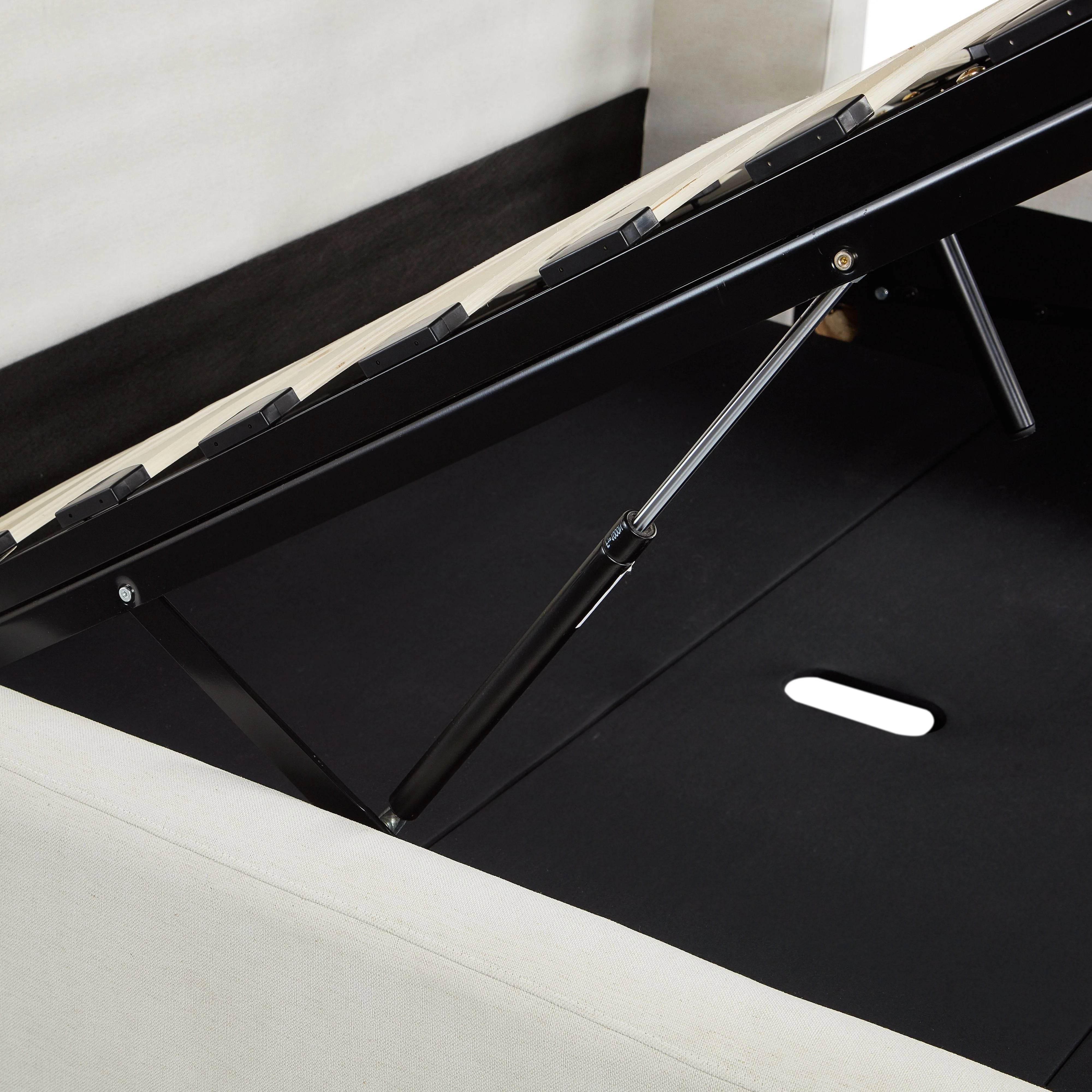 Harmony Performance Chenille Bed