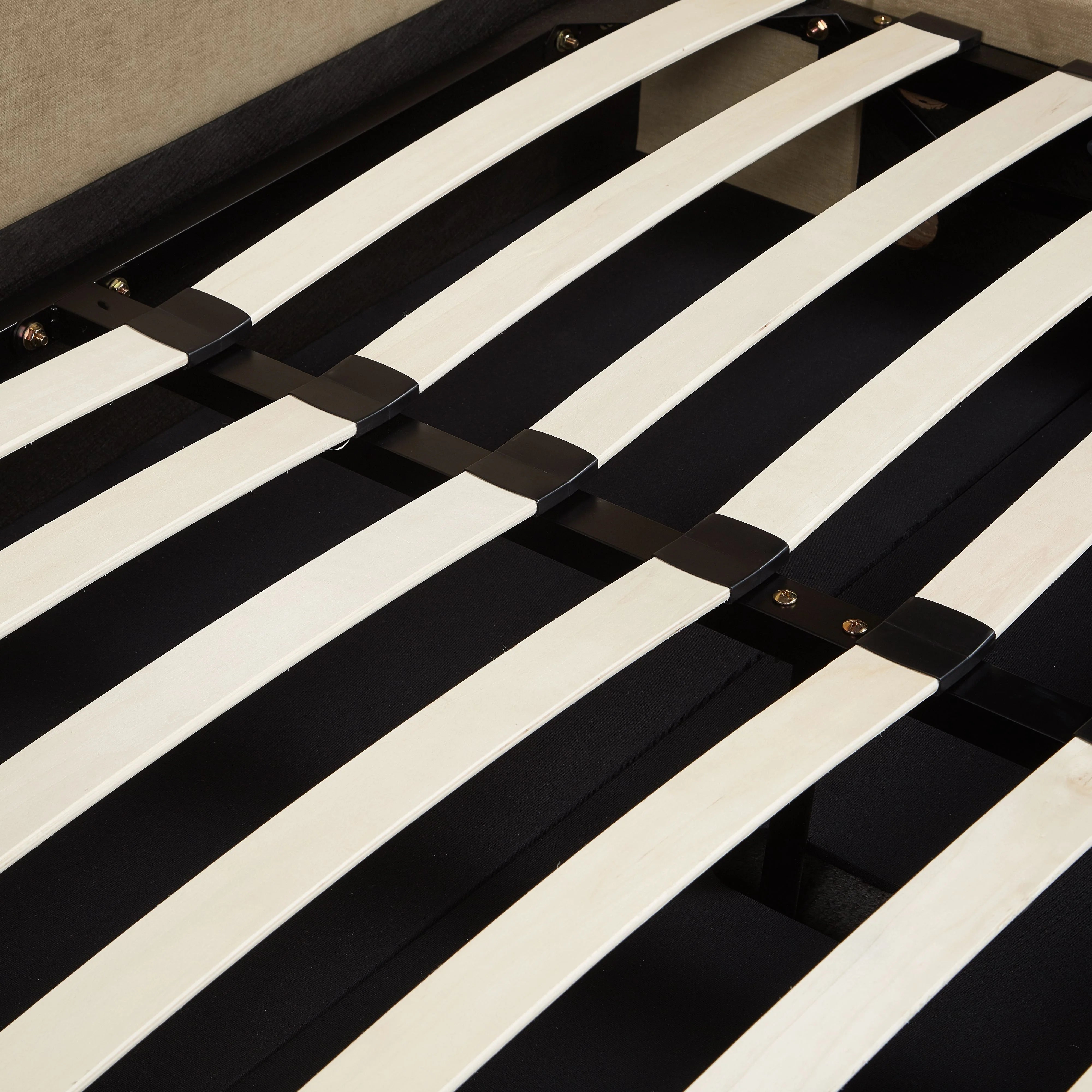Harmony Performance Chenille Bed