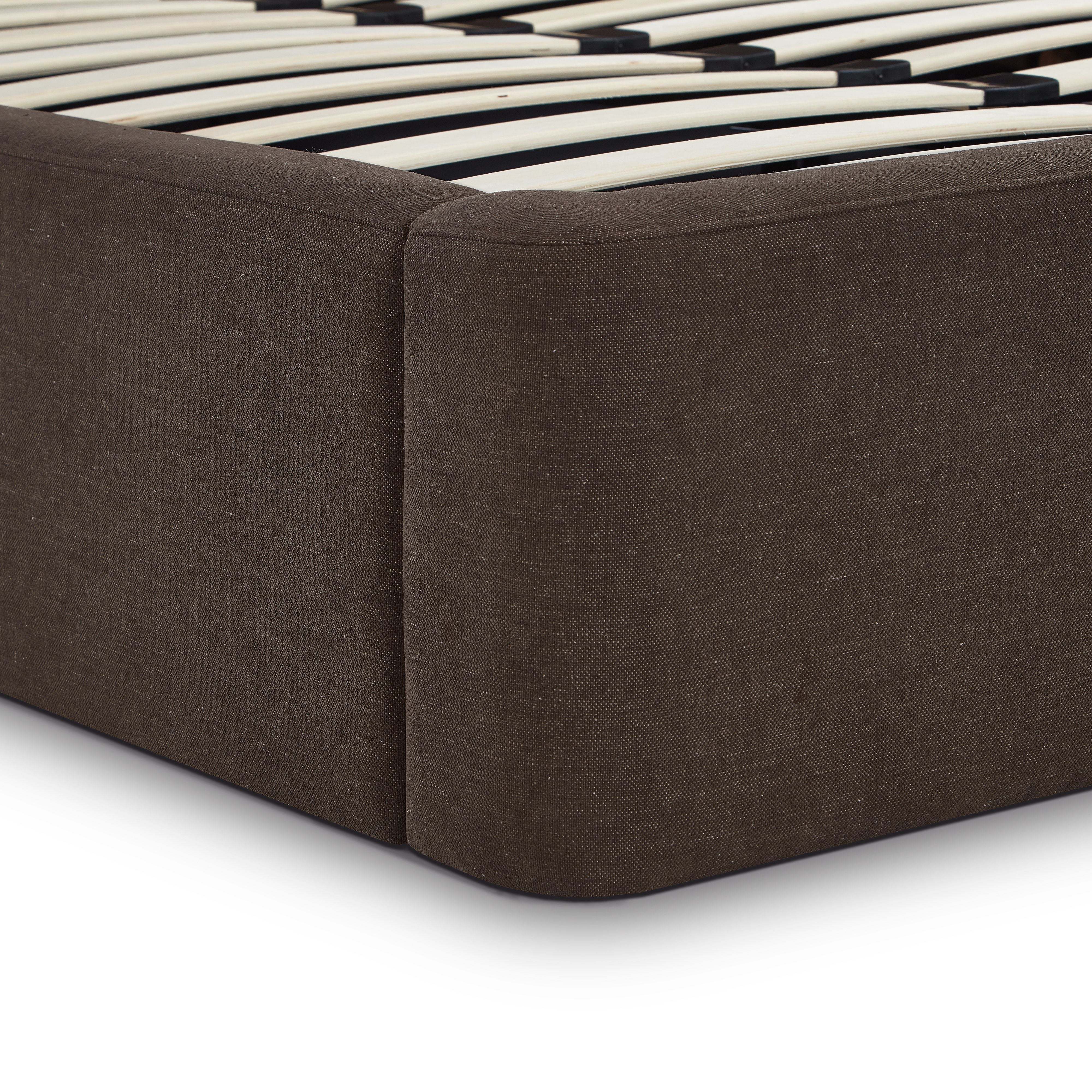 Harmony Performance Chenille Bed
