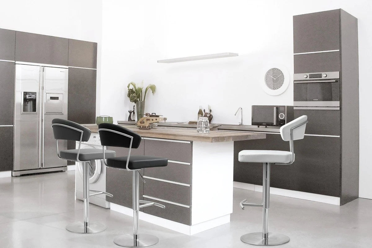 Tabouret de bar Cosmo Light Grey Performance en cuir végétalien et acier inoxydable