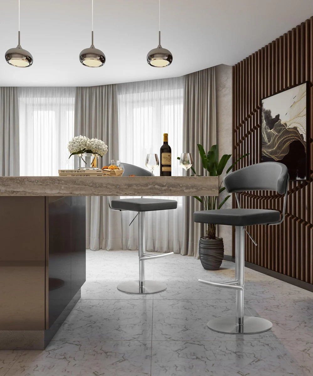 Tabouret de bar Cosmo Light Grey Performance en cuir végétalien et acier inoxydable