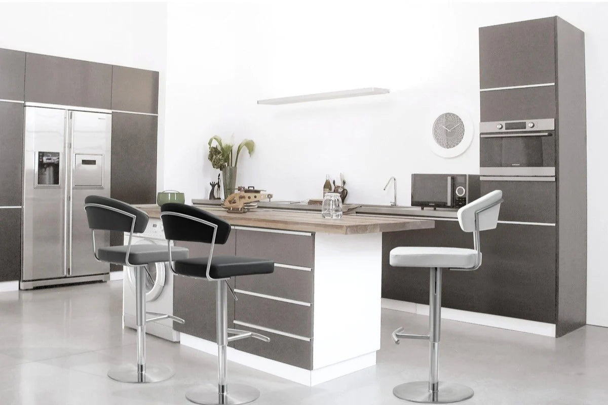 Tabouret de bar Cosmo Light Grey Performance en cuir végétalien et acier inoxydable