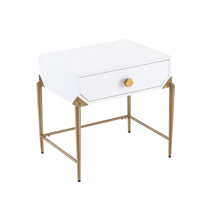 Bajo White Lacquer Side Table
