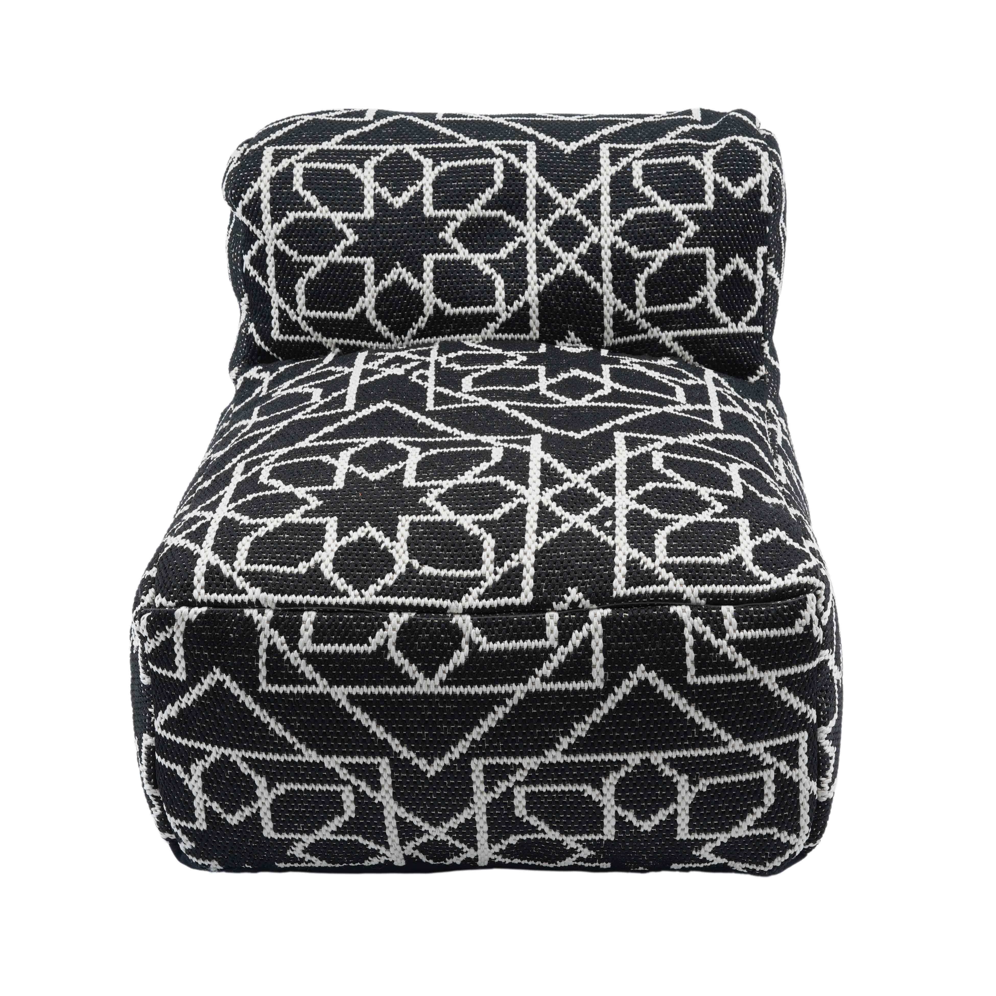 Pouf Chiara d'intérieur/extérieur avec accents noirs 