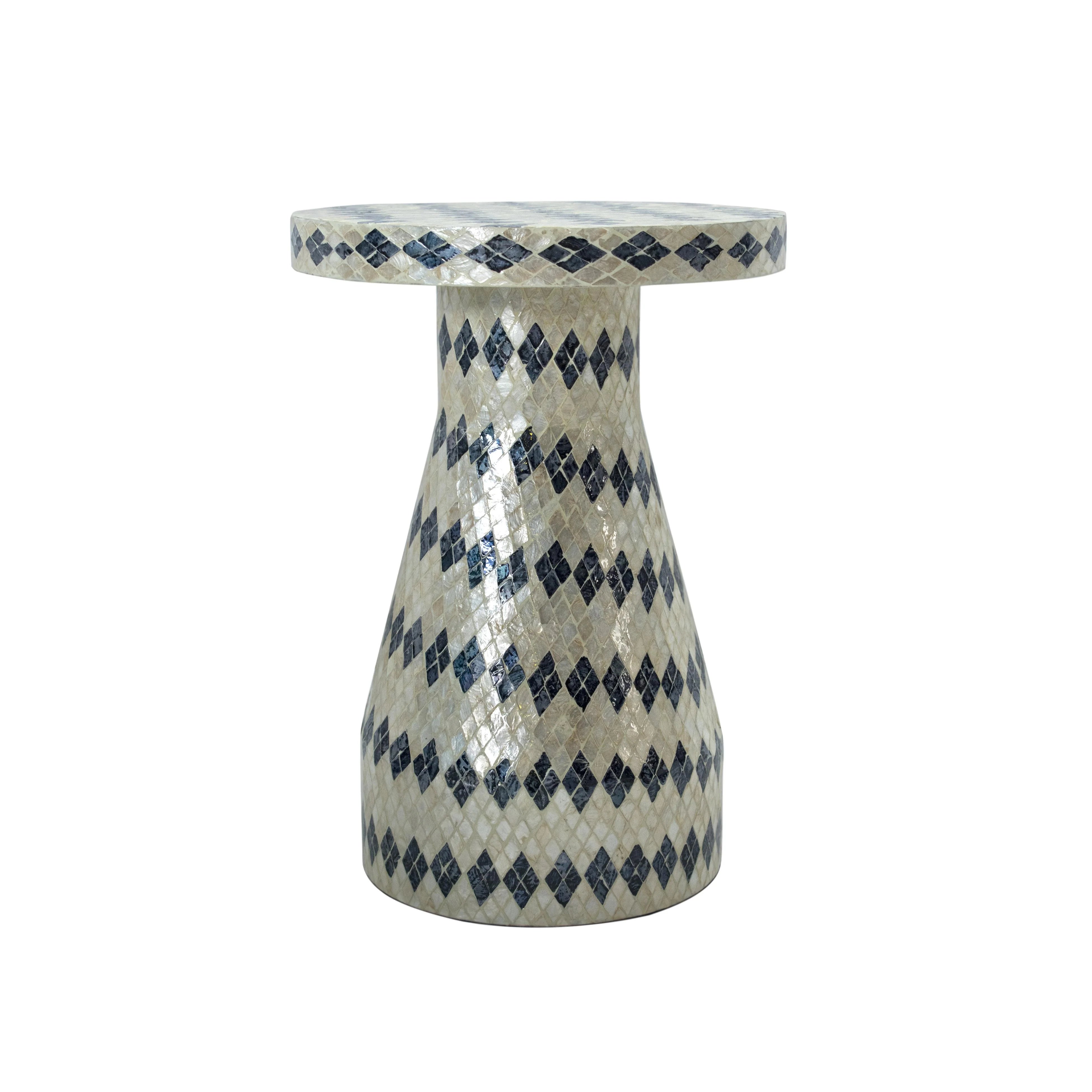 Halio Shell Side Table