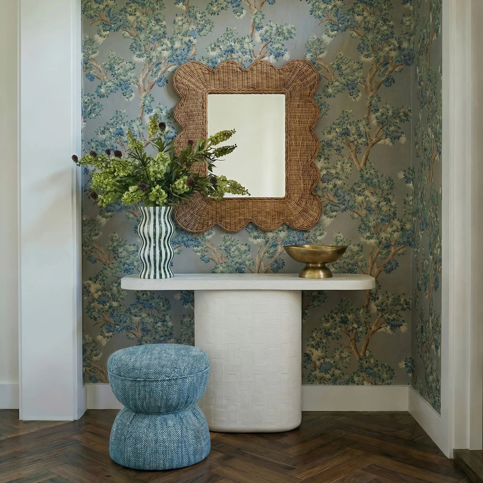 Suraya 55" Indoor/Outdoor Concrete Console Table