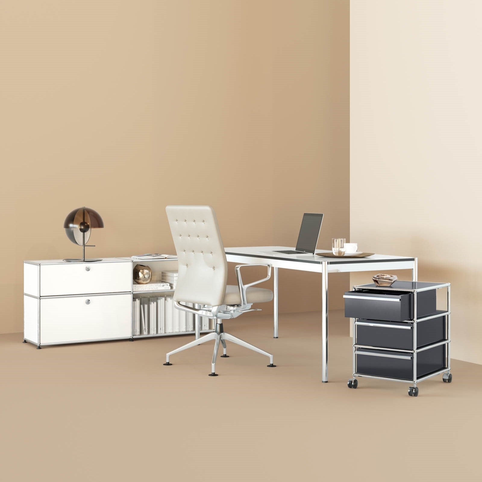 USM Haller DF Mid-Credenza