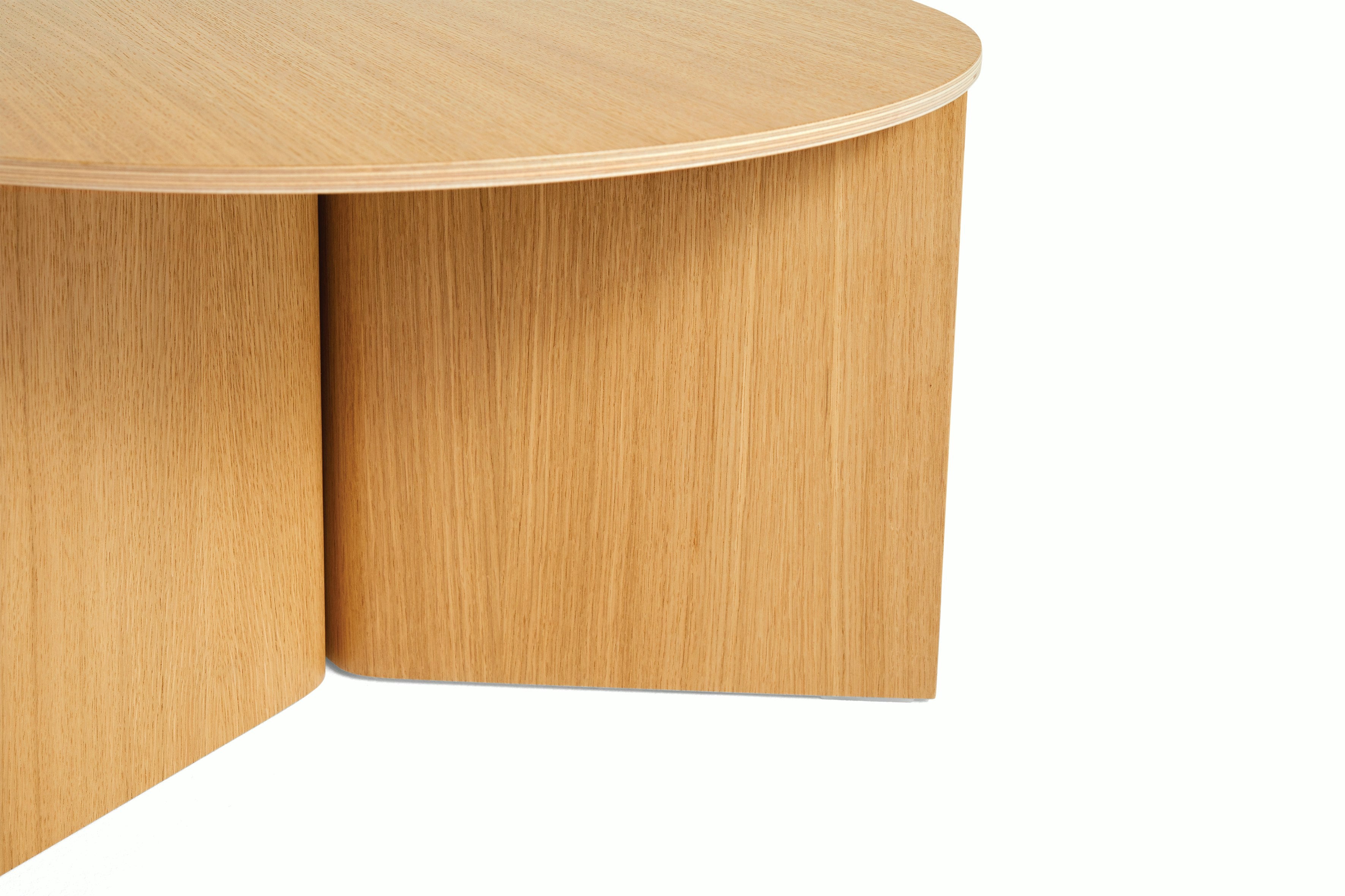 Table basse en bois fendu