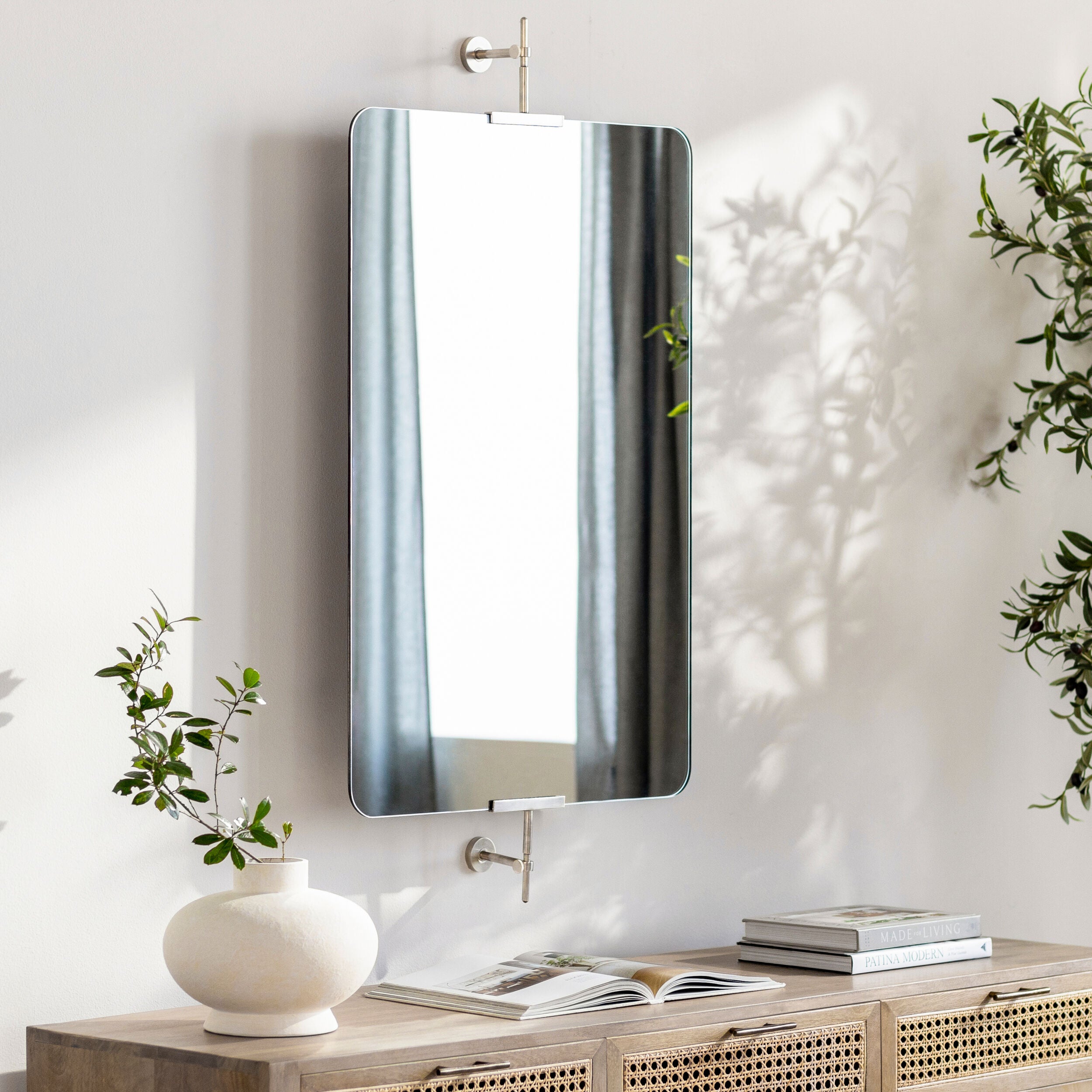 Anastasya Accent Mirror