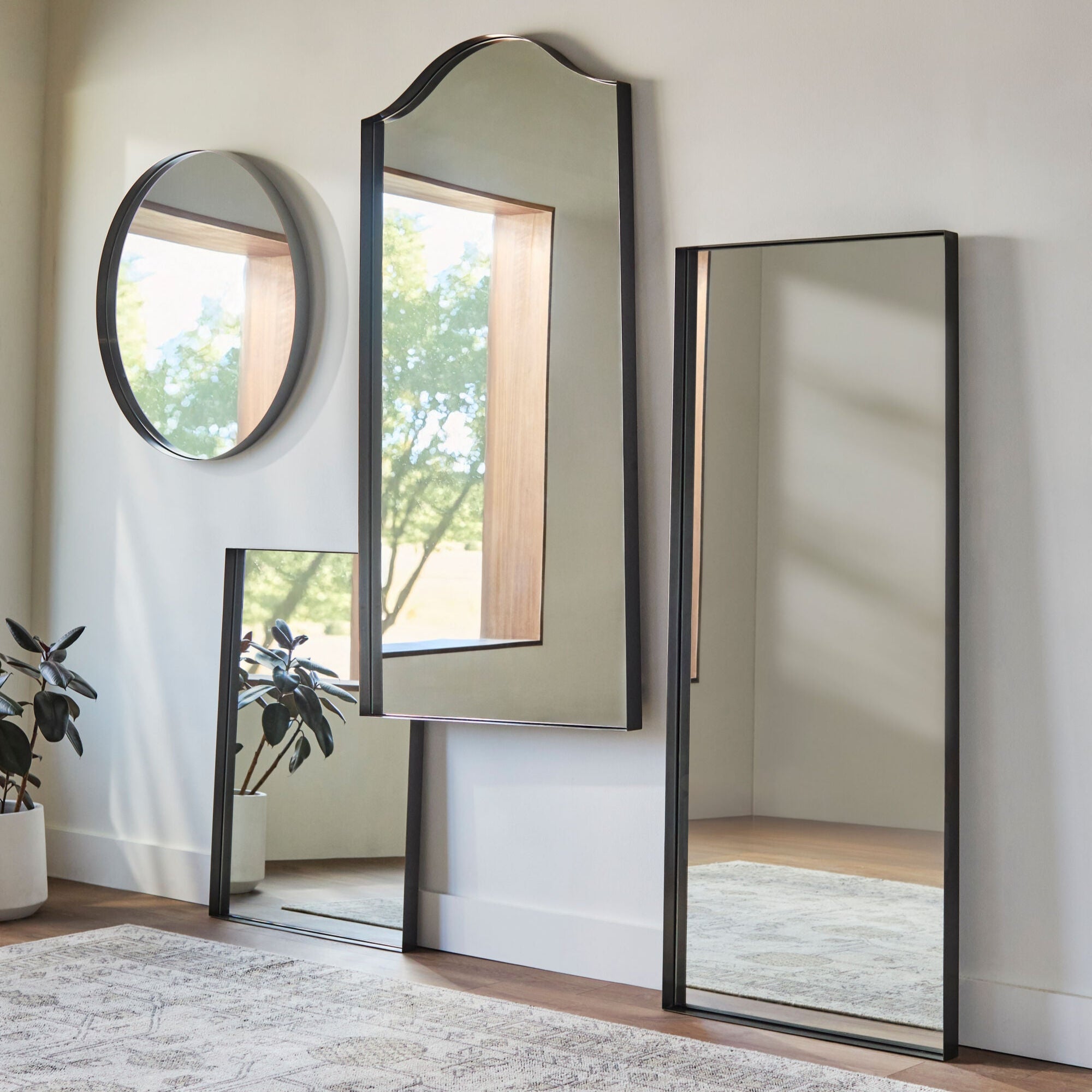 Amvria Accent Mirror