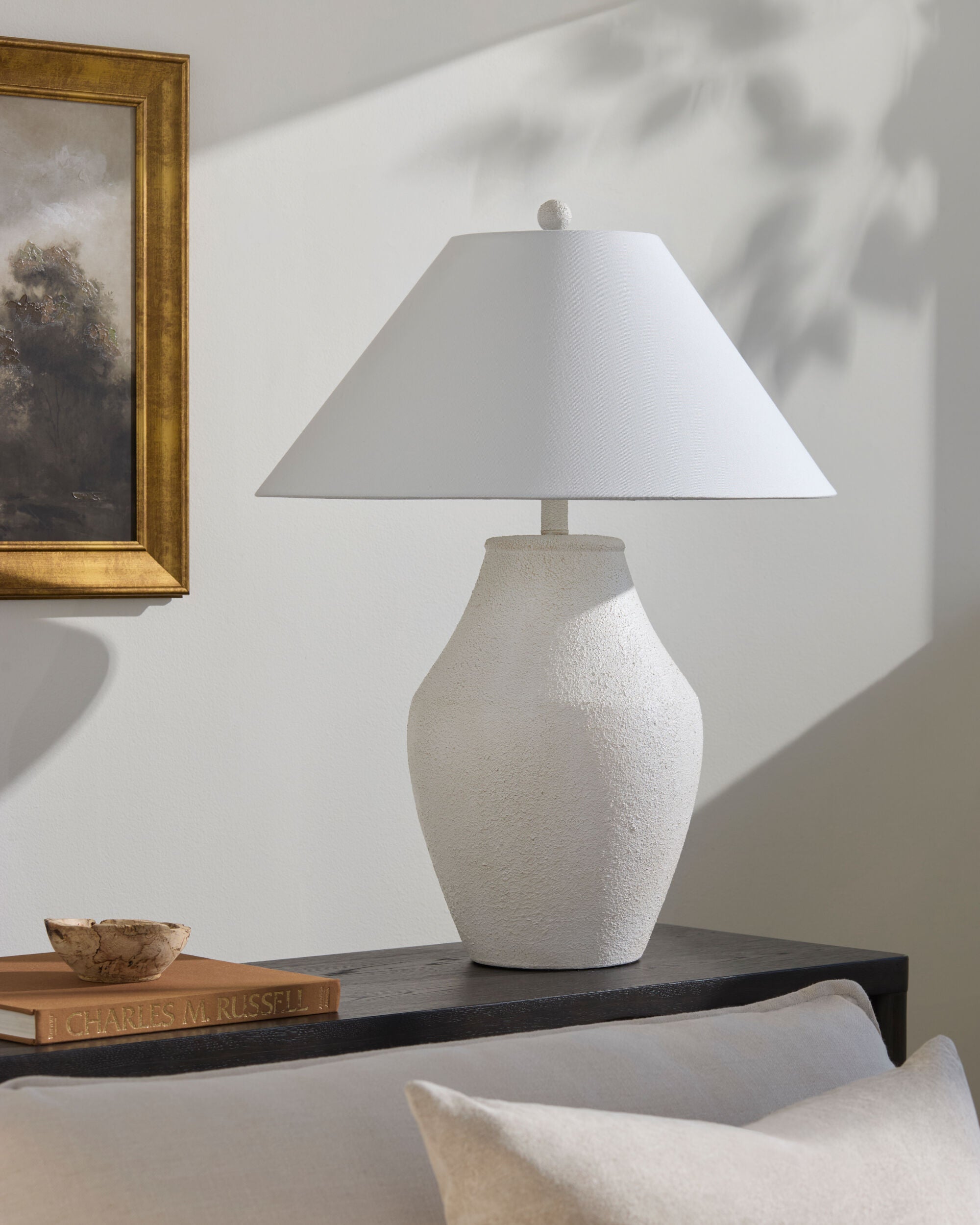 Amaryllis Accent Table Lamp