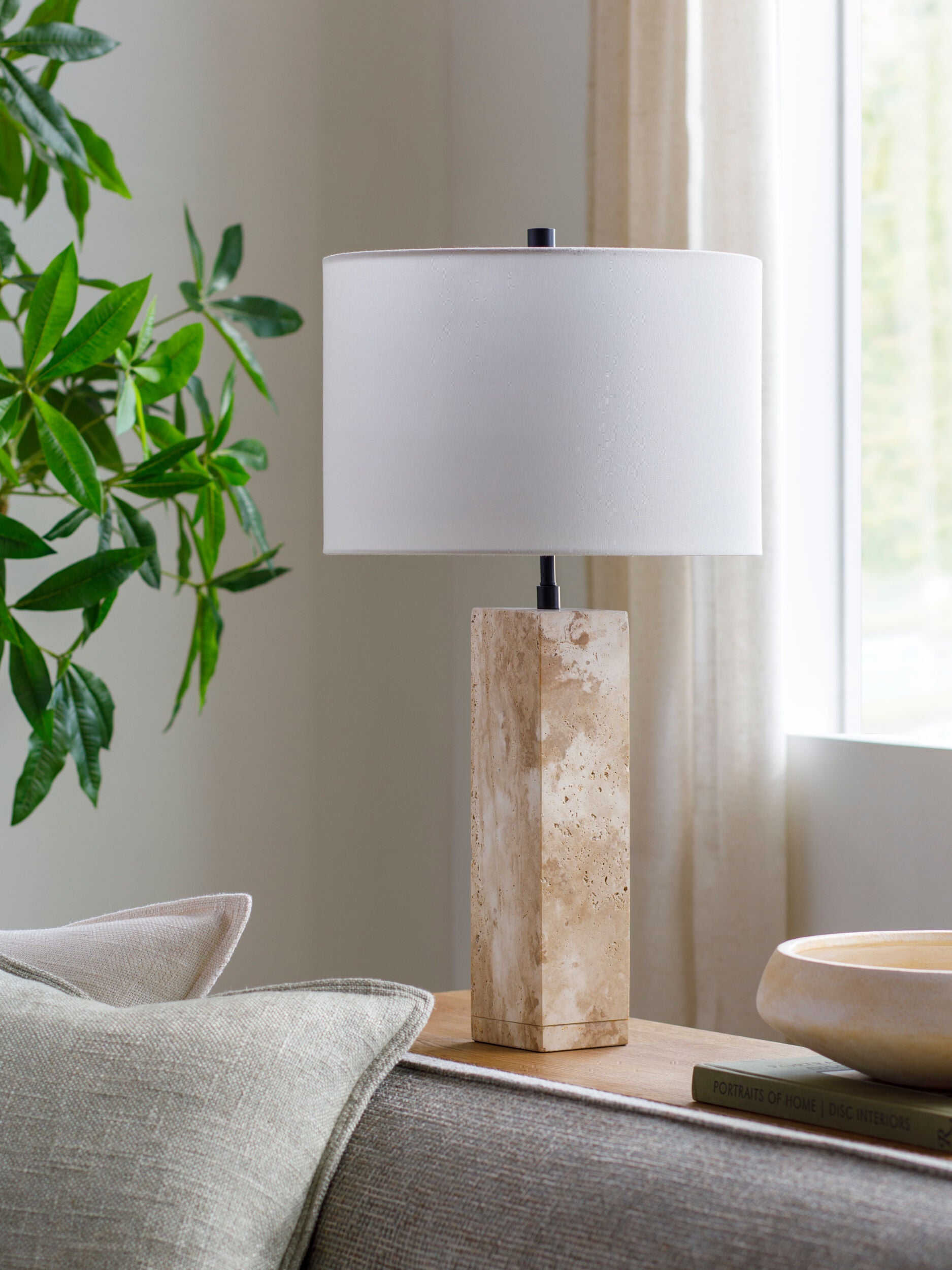 Aurembra Accent Table Lamp