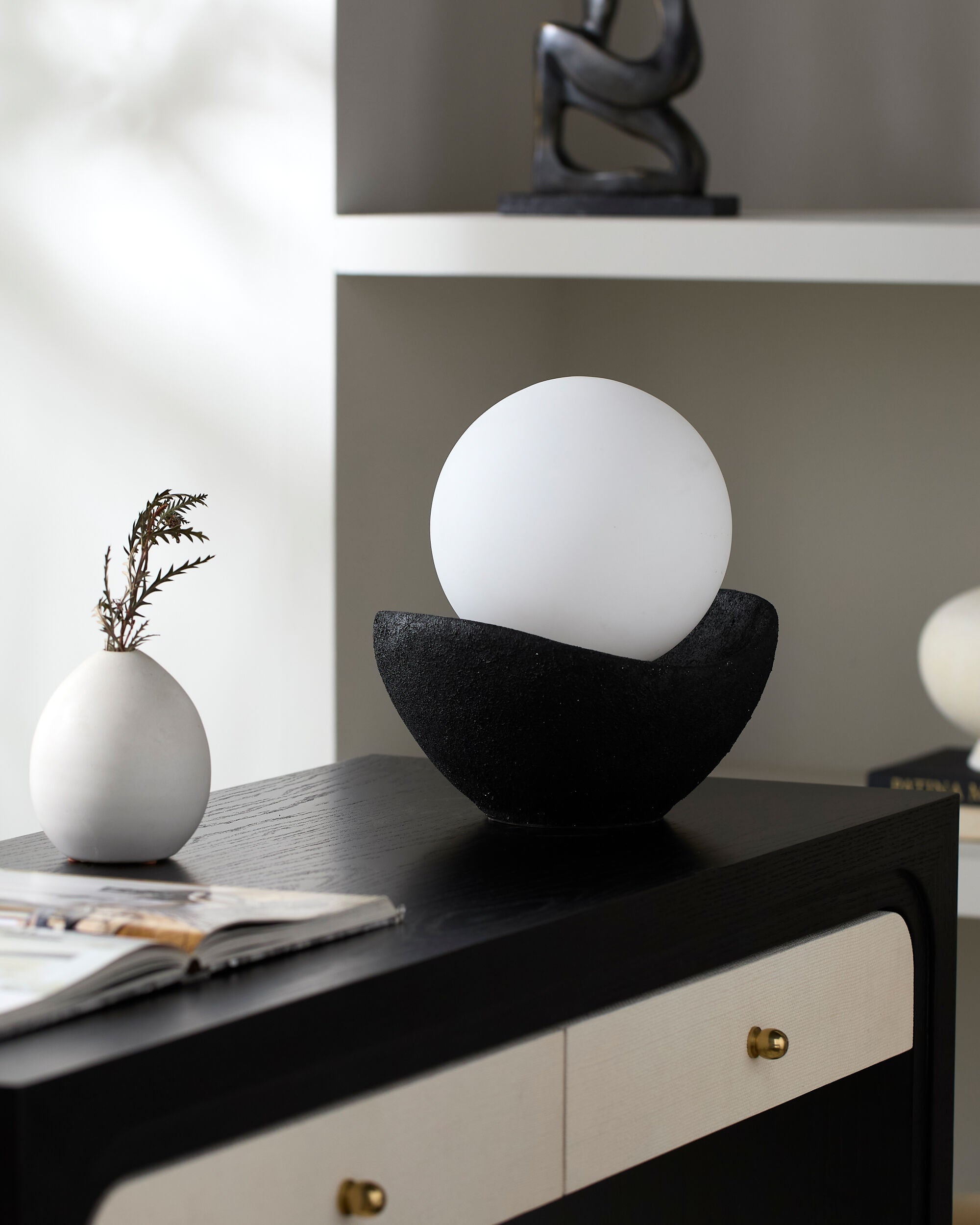 Bocca Accent Table Lamp