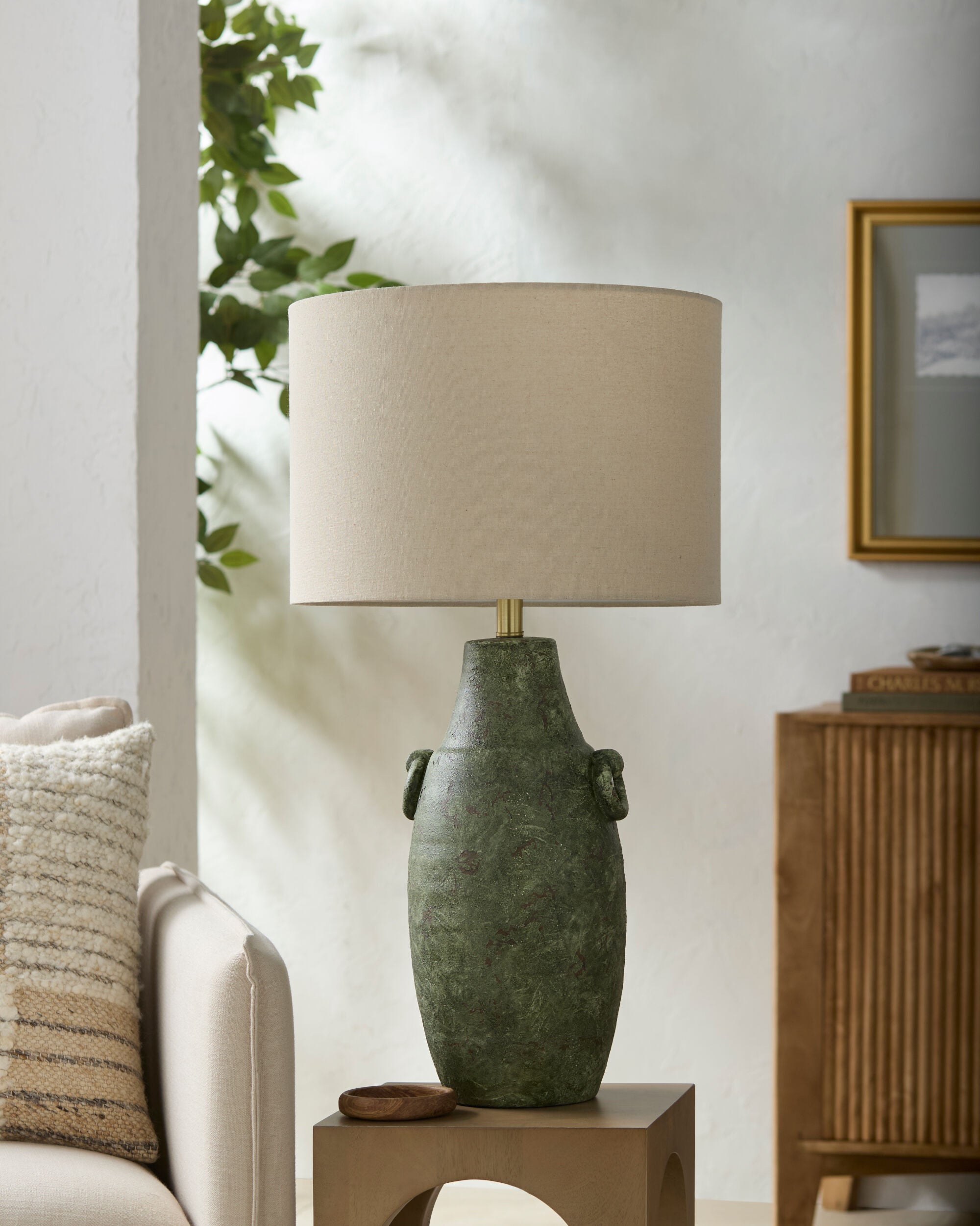 Beraliya Accent Table Lamp
