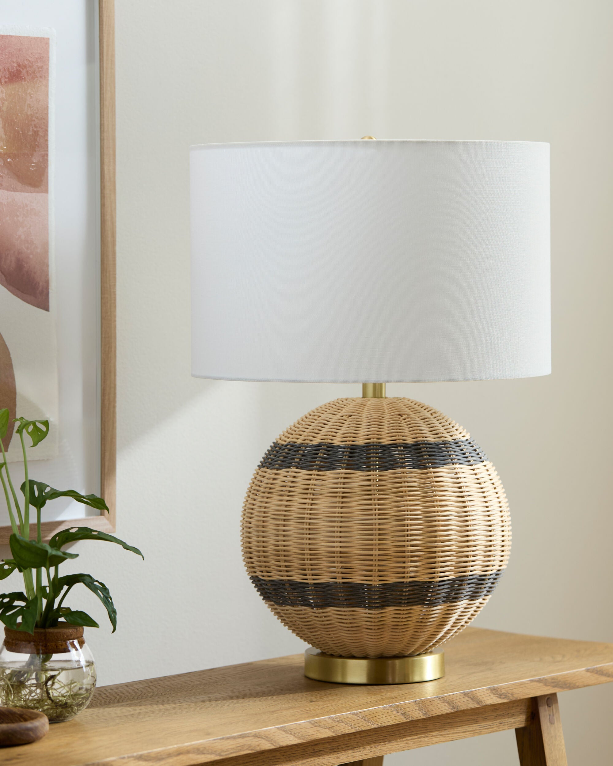 Briec Accent Table Lamp