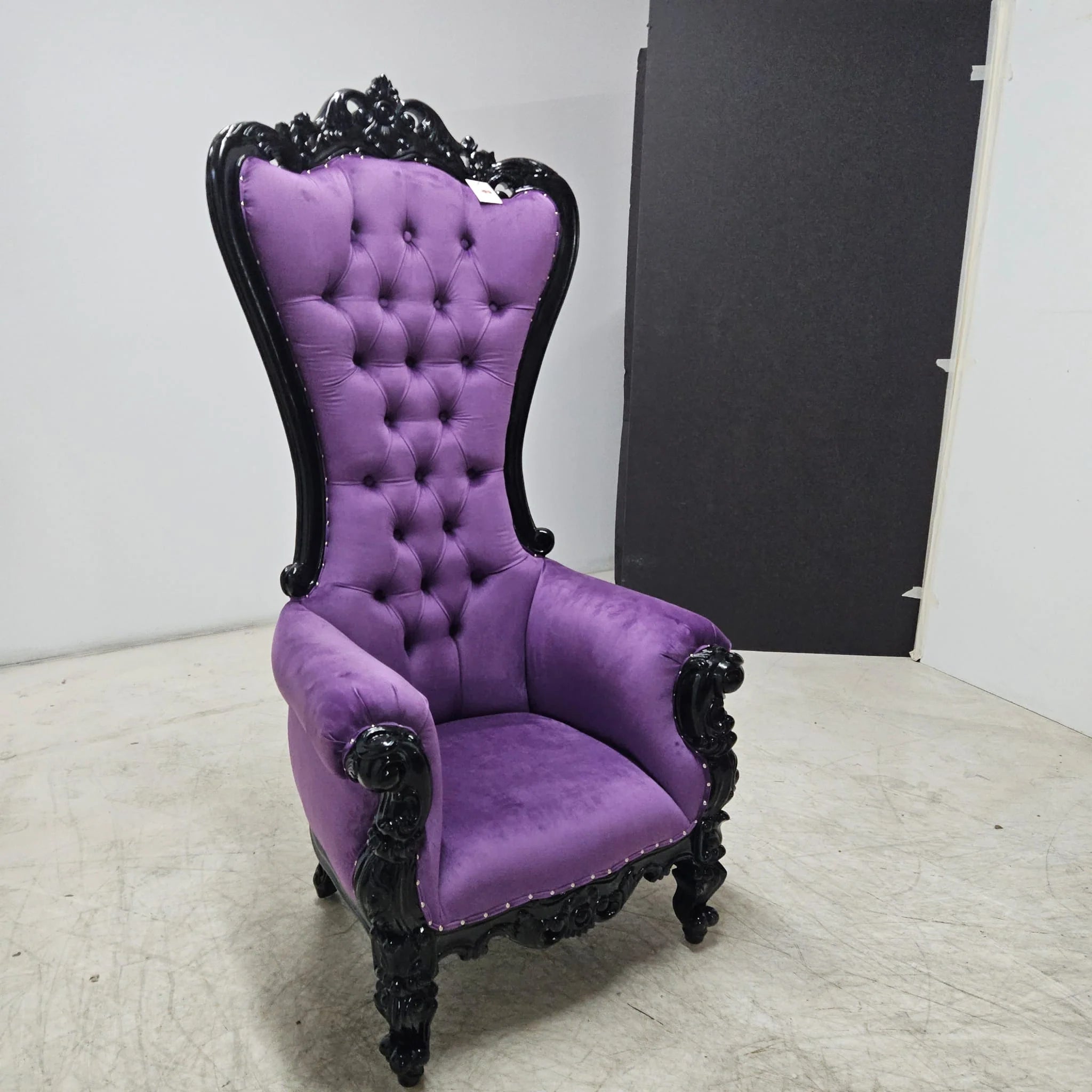 Chloe Throne Chair - Velvet