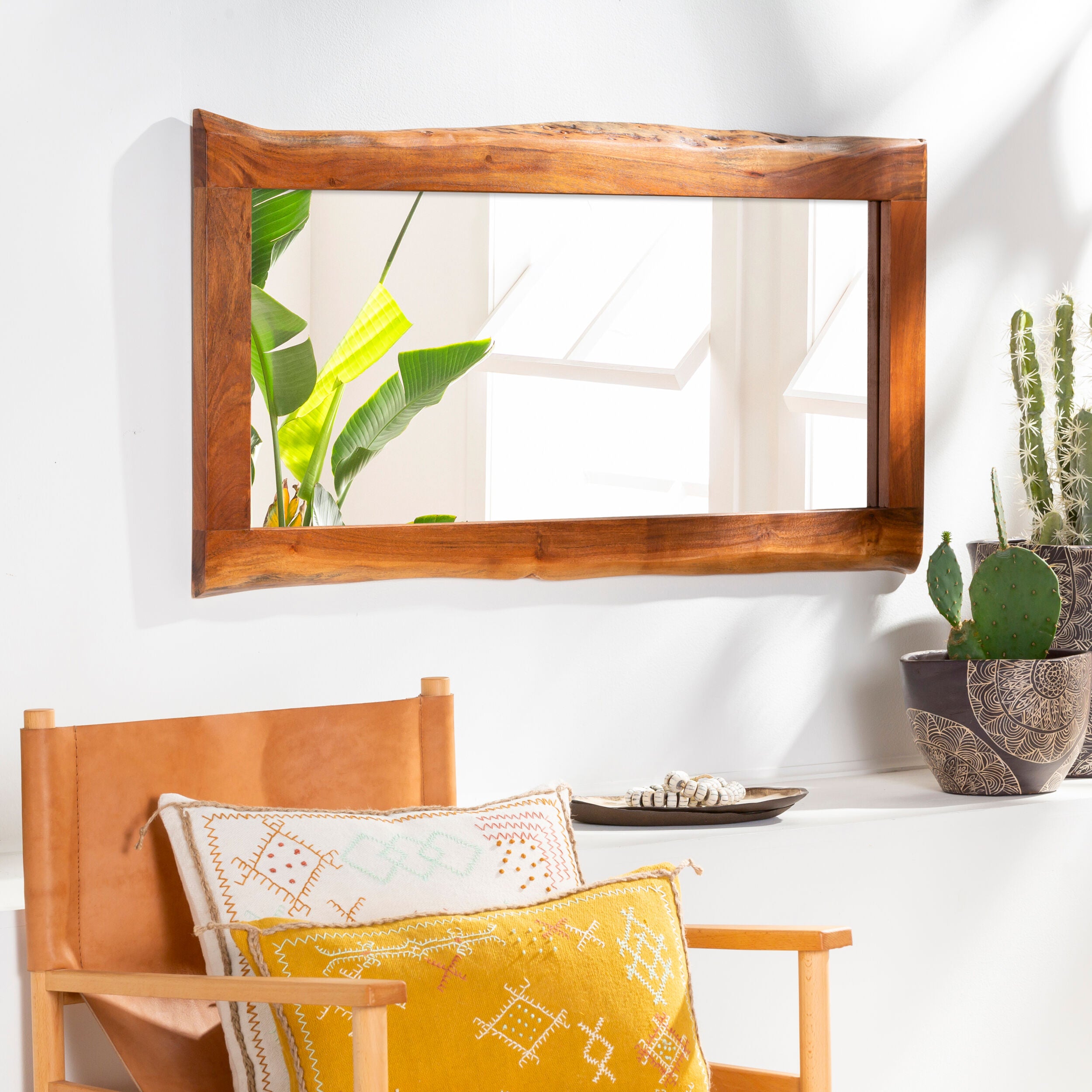 Edge Accent Mirror