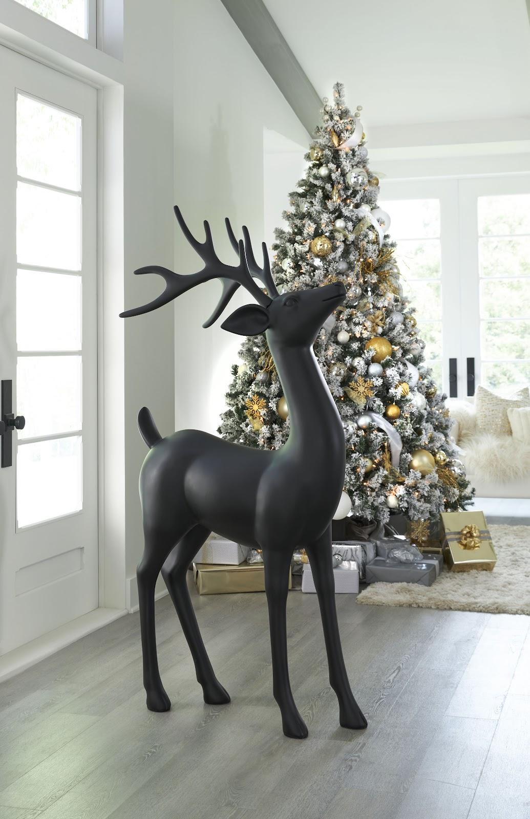 Standing Reindeer, Black