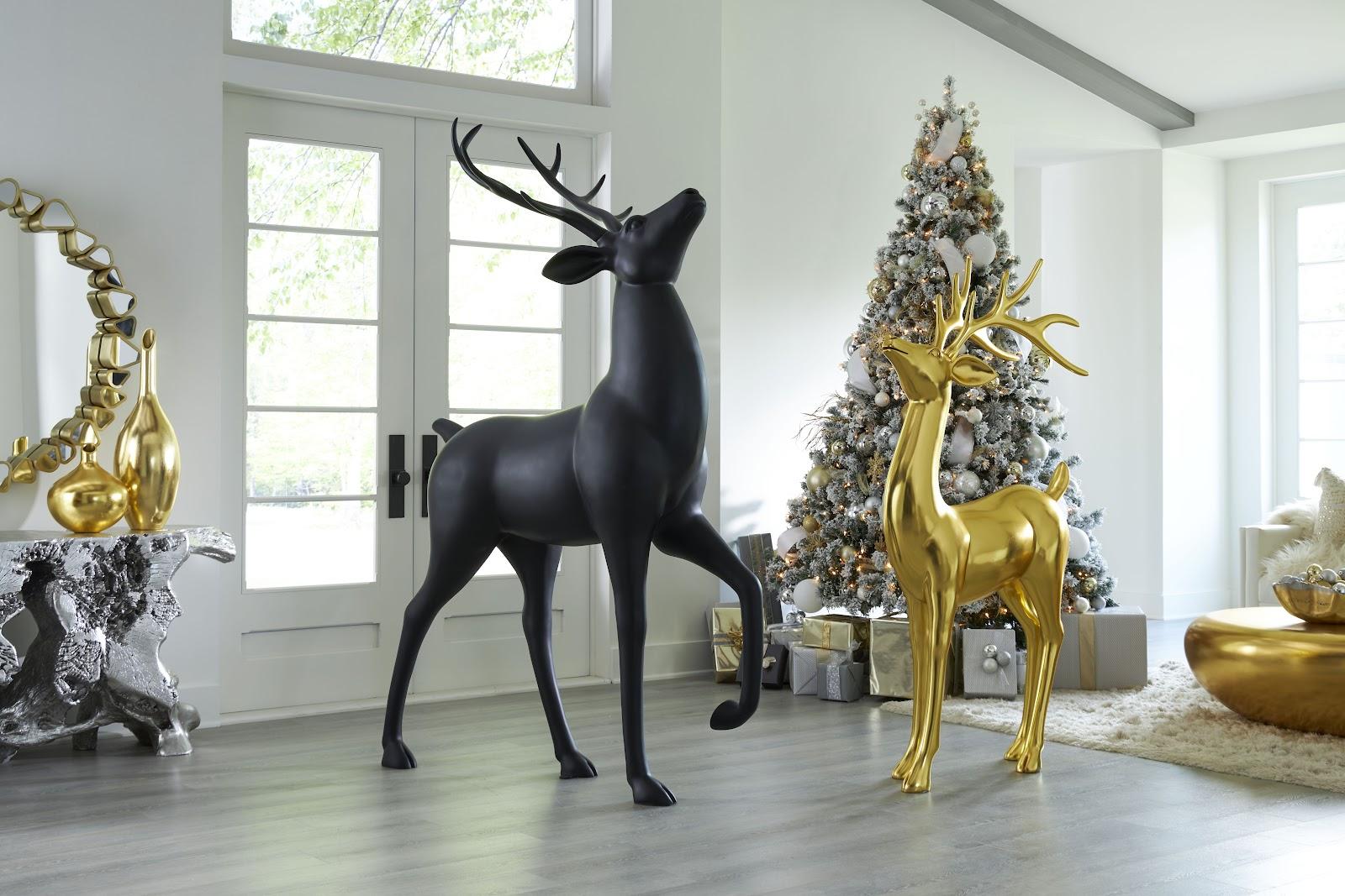 Royal Reindeer, Black