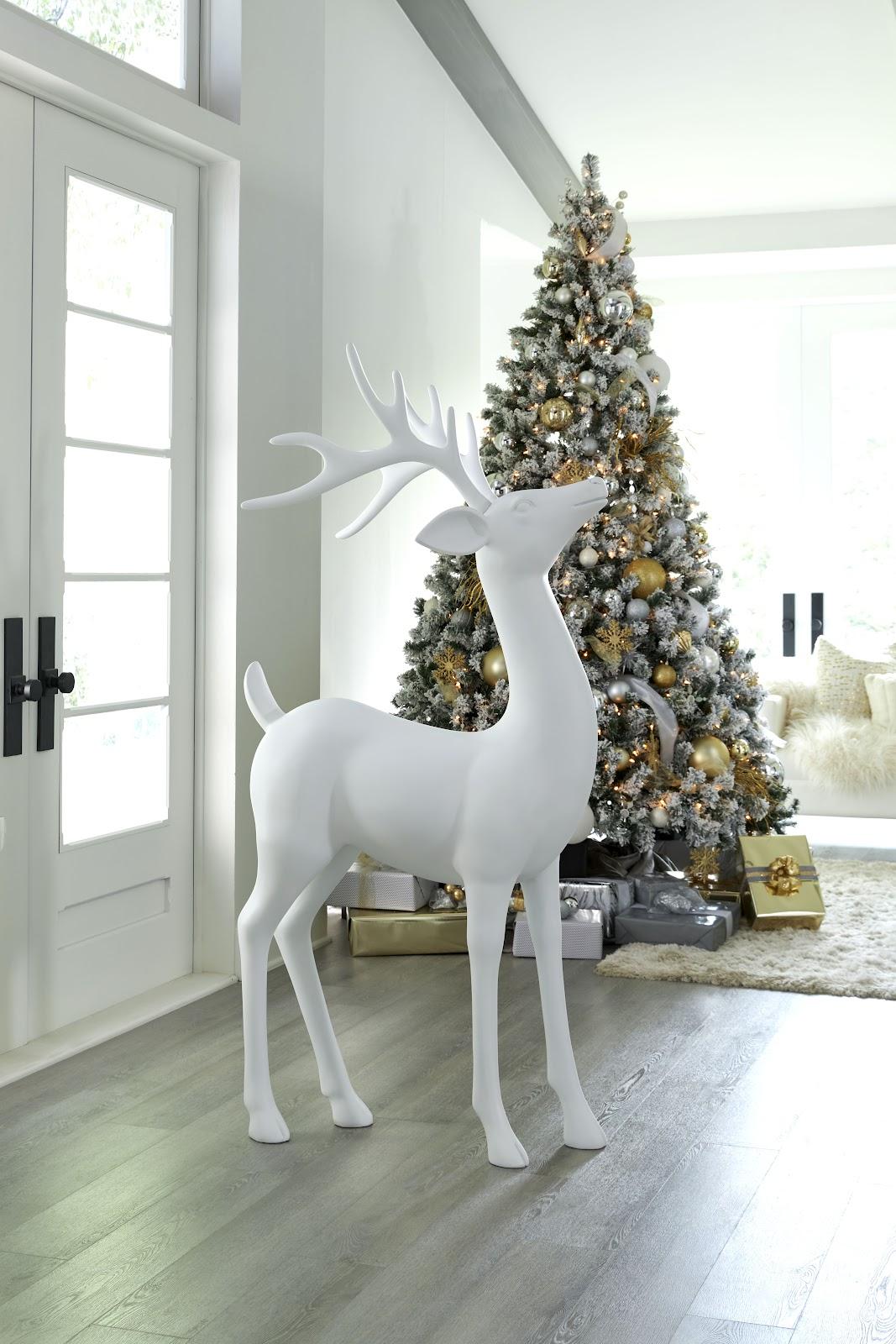 Standing Reindeer, White