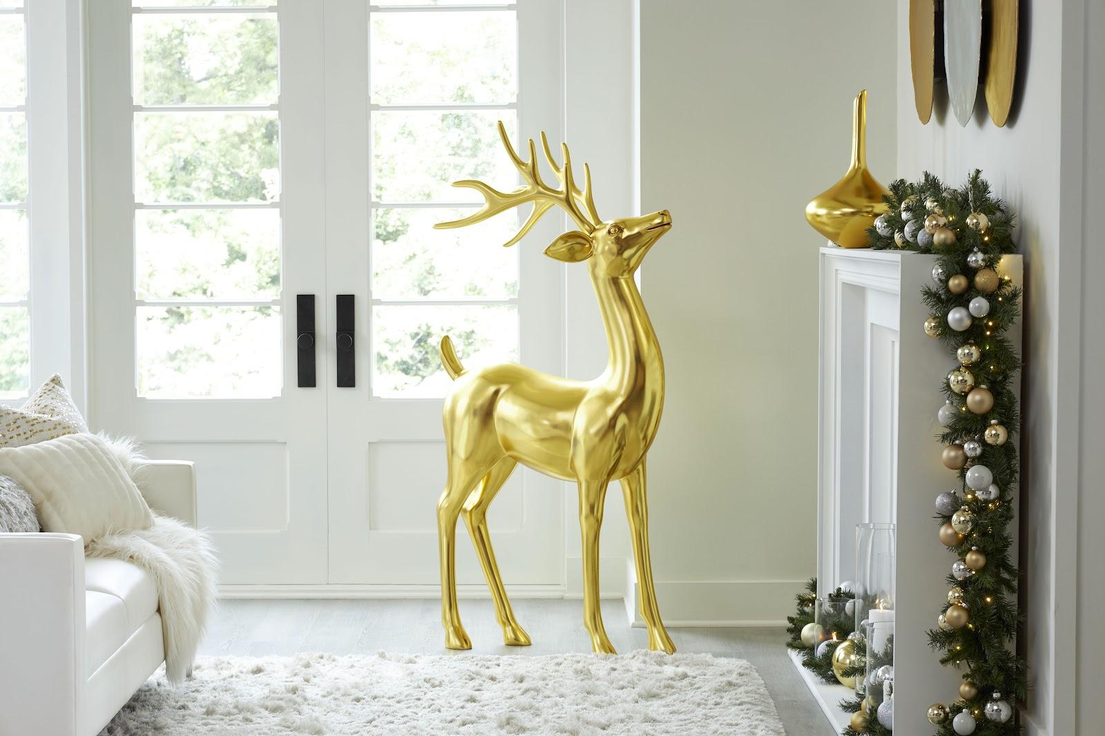 Standing Reindeer, Gold