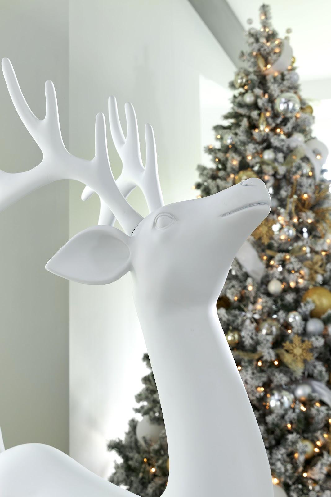 Standing Reindeer, White