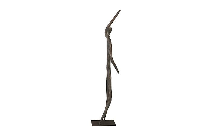 Figure abstraite sur socle en métal, finition bronze, bras levé