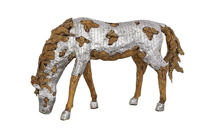 Sculpture de cheval Mustang blindé, pâturage