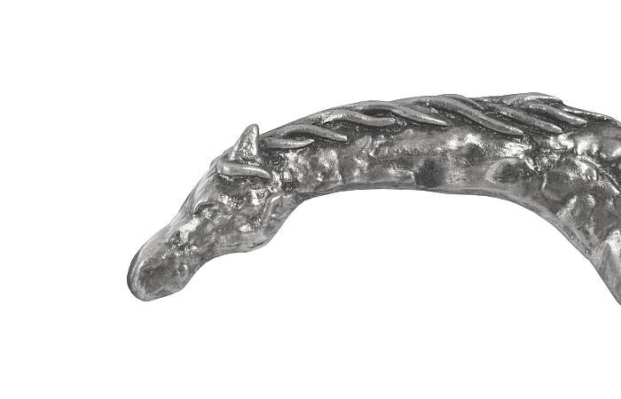 Sculpture de cheval cabré sur socle en métal noir, feuille d'argent