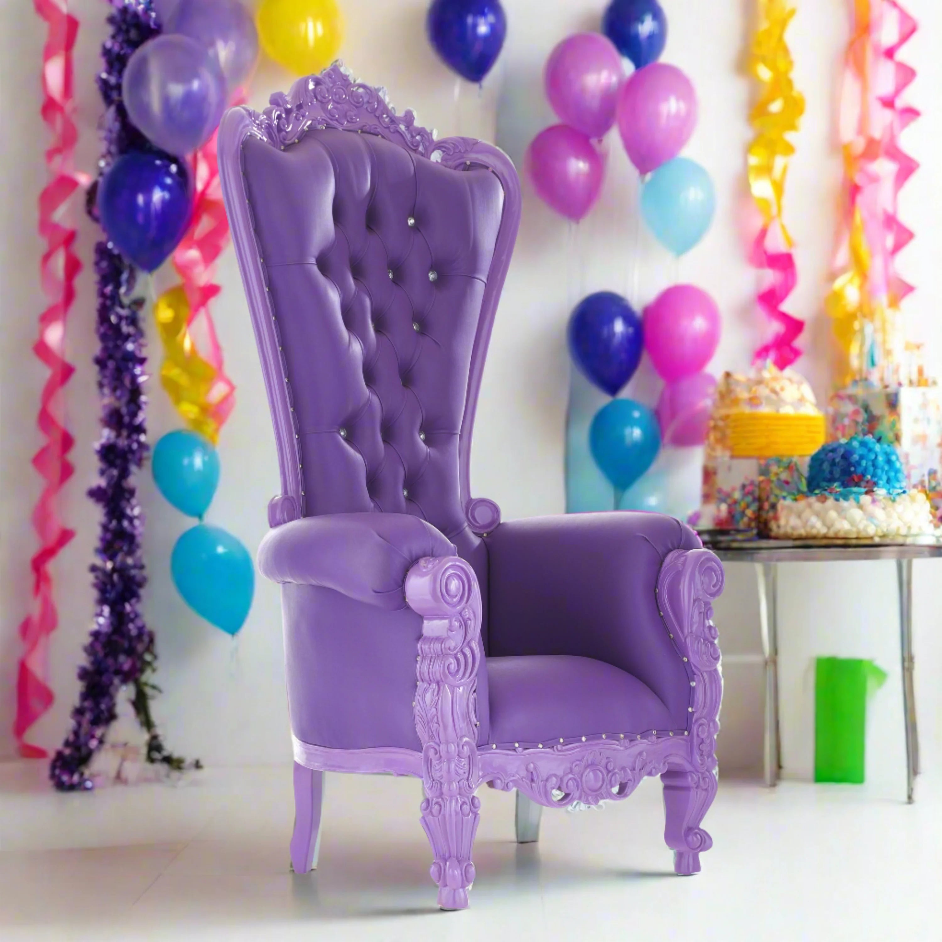 Queen Tiffany Throne Chair - Vinyl