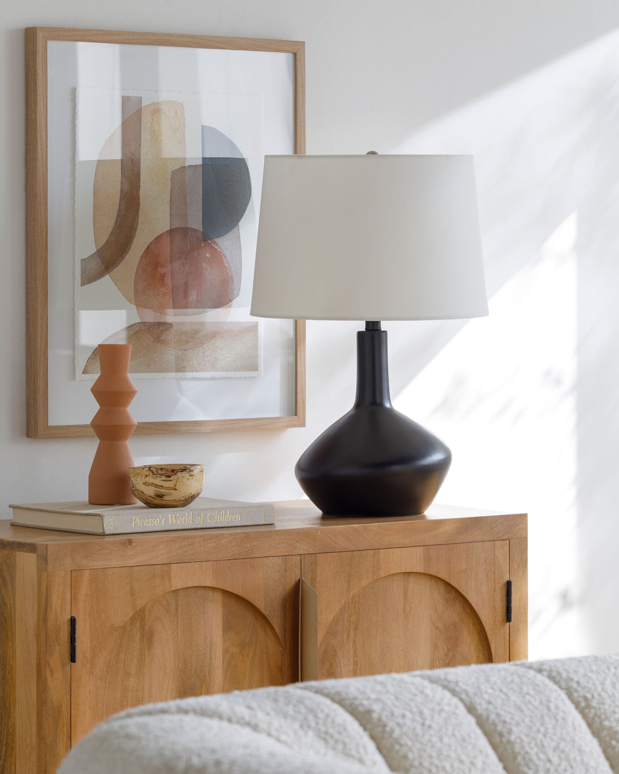 Innovi Accent Table Lamp