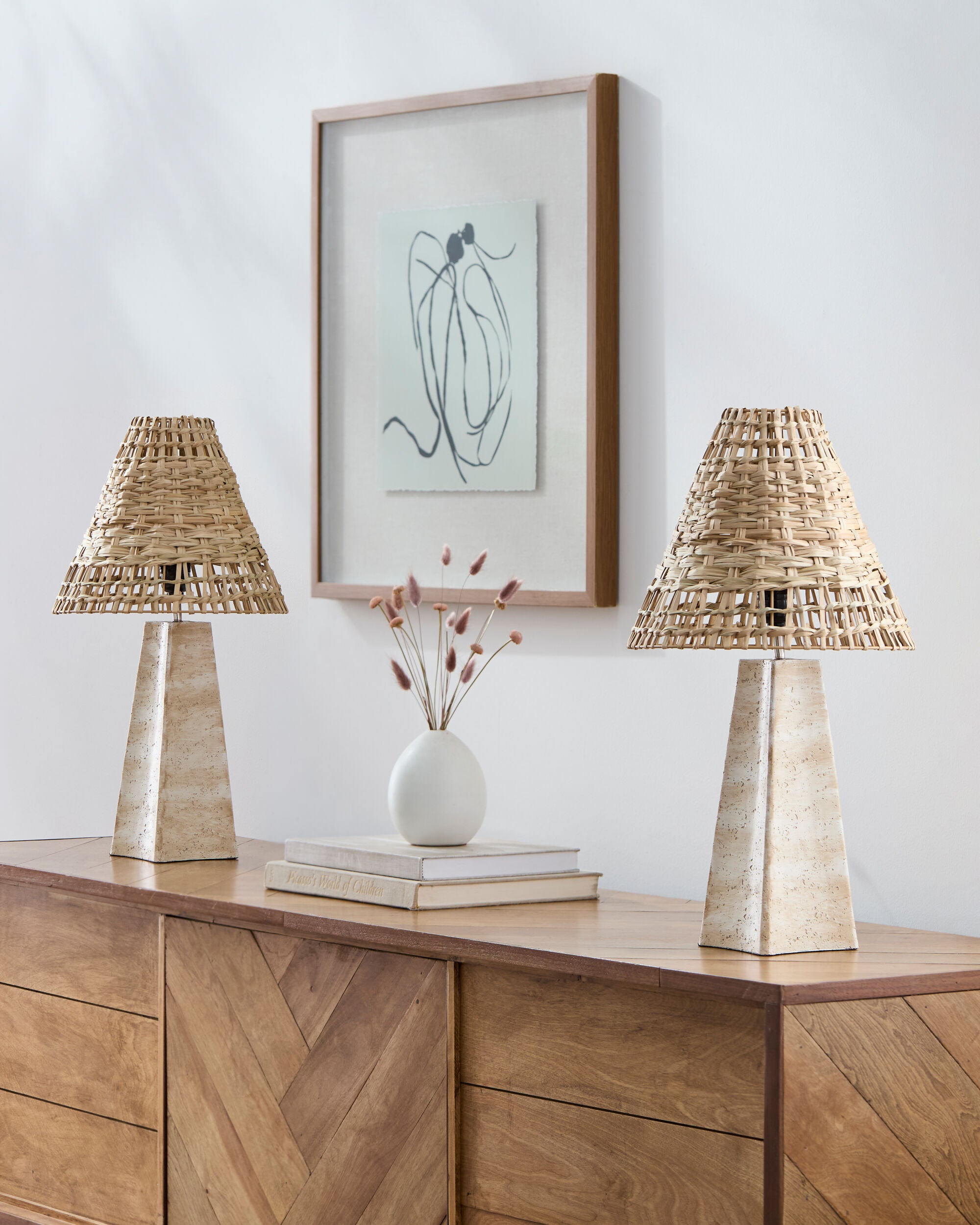 Iskut Accent Table Lamp