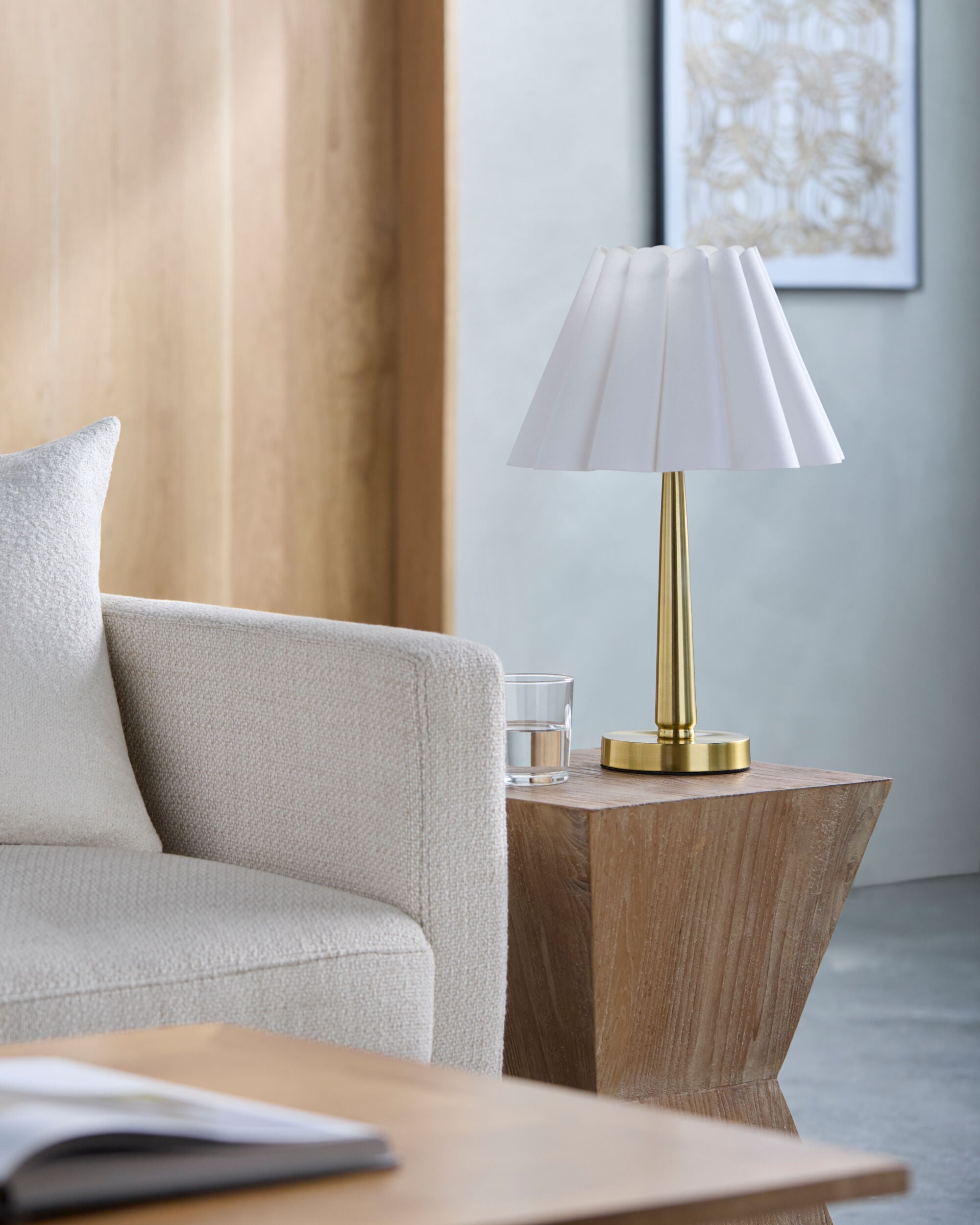 Leynar Accent Table Lamp