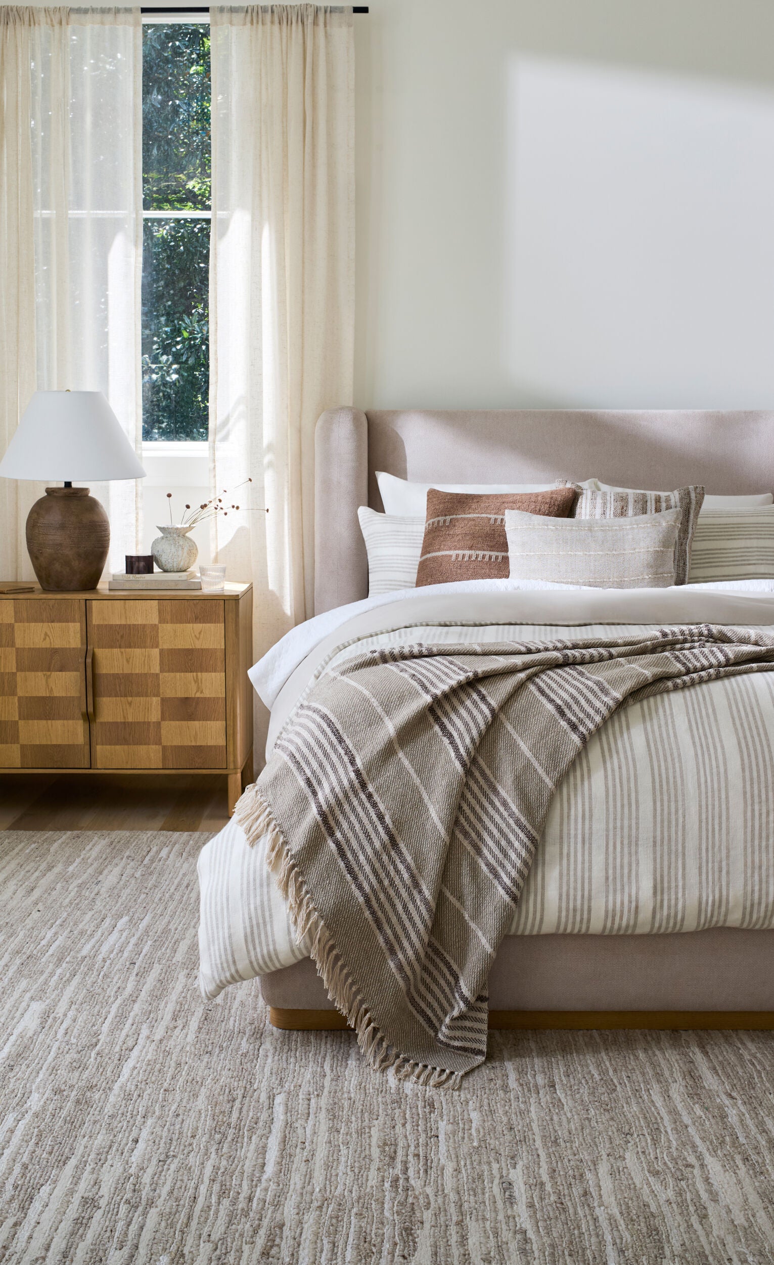 Lirael Accent Table Lamp