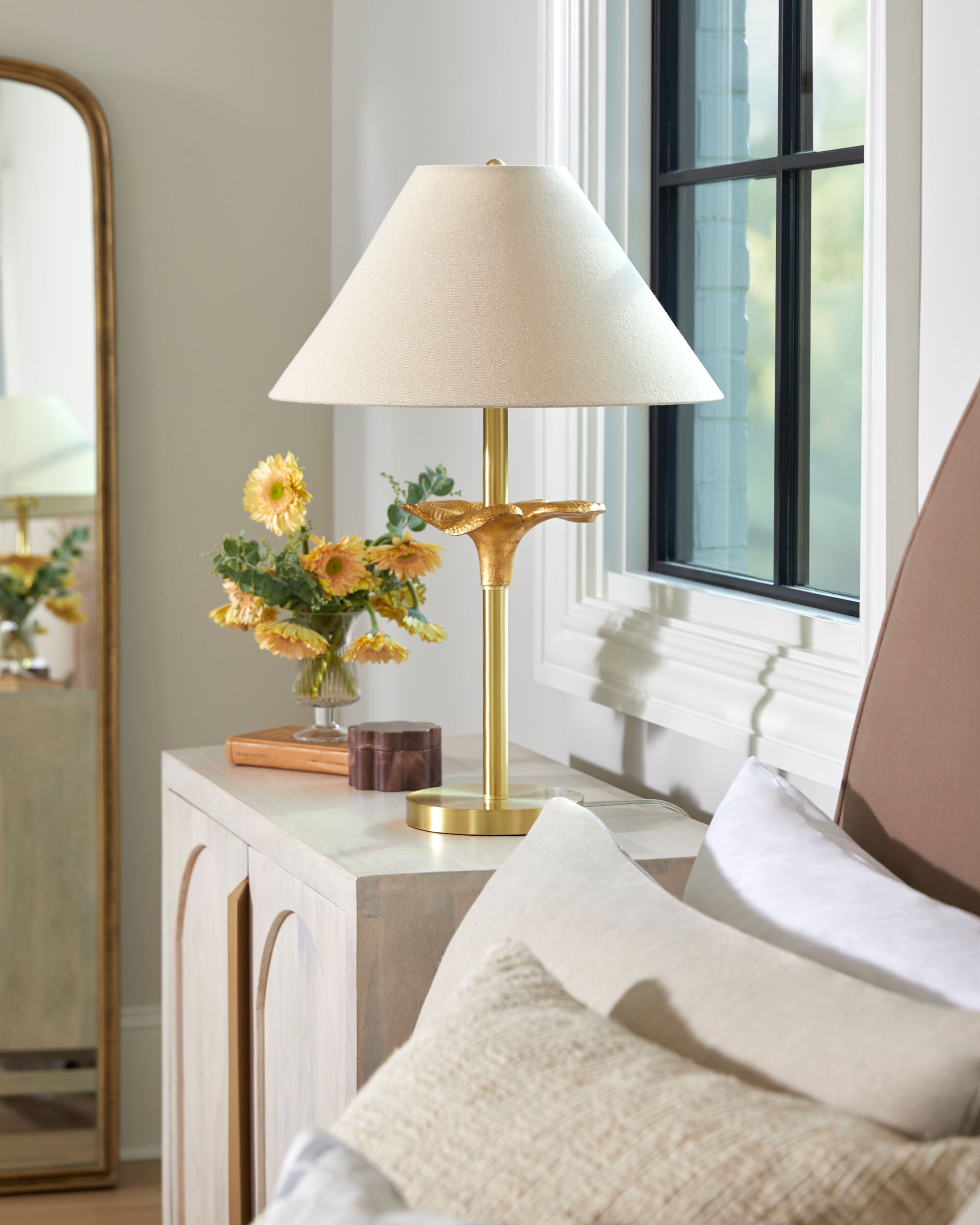 Nepi Accent Table Lamp