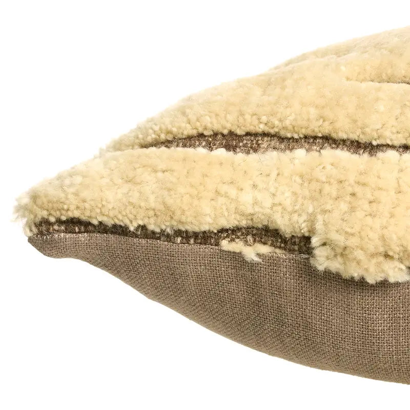 Othman 24"x24" Pillow
