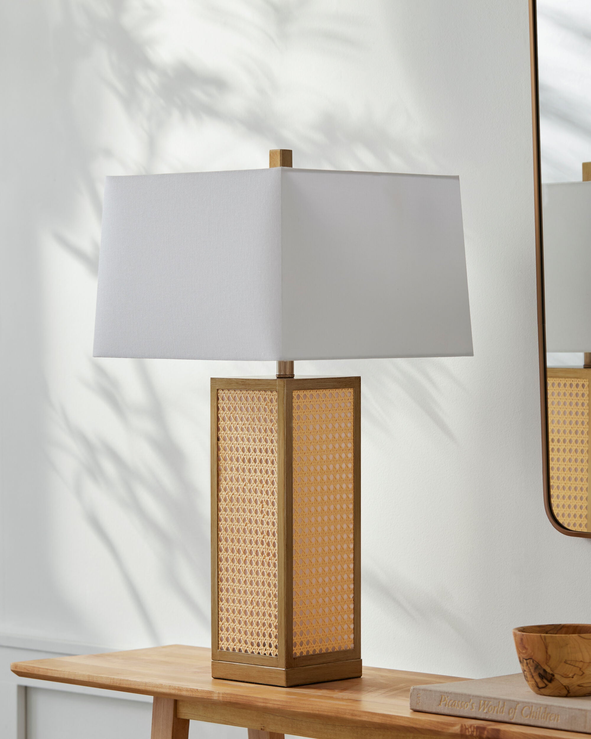 Palta Accent Table Lamp