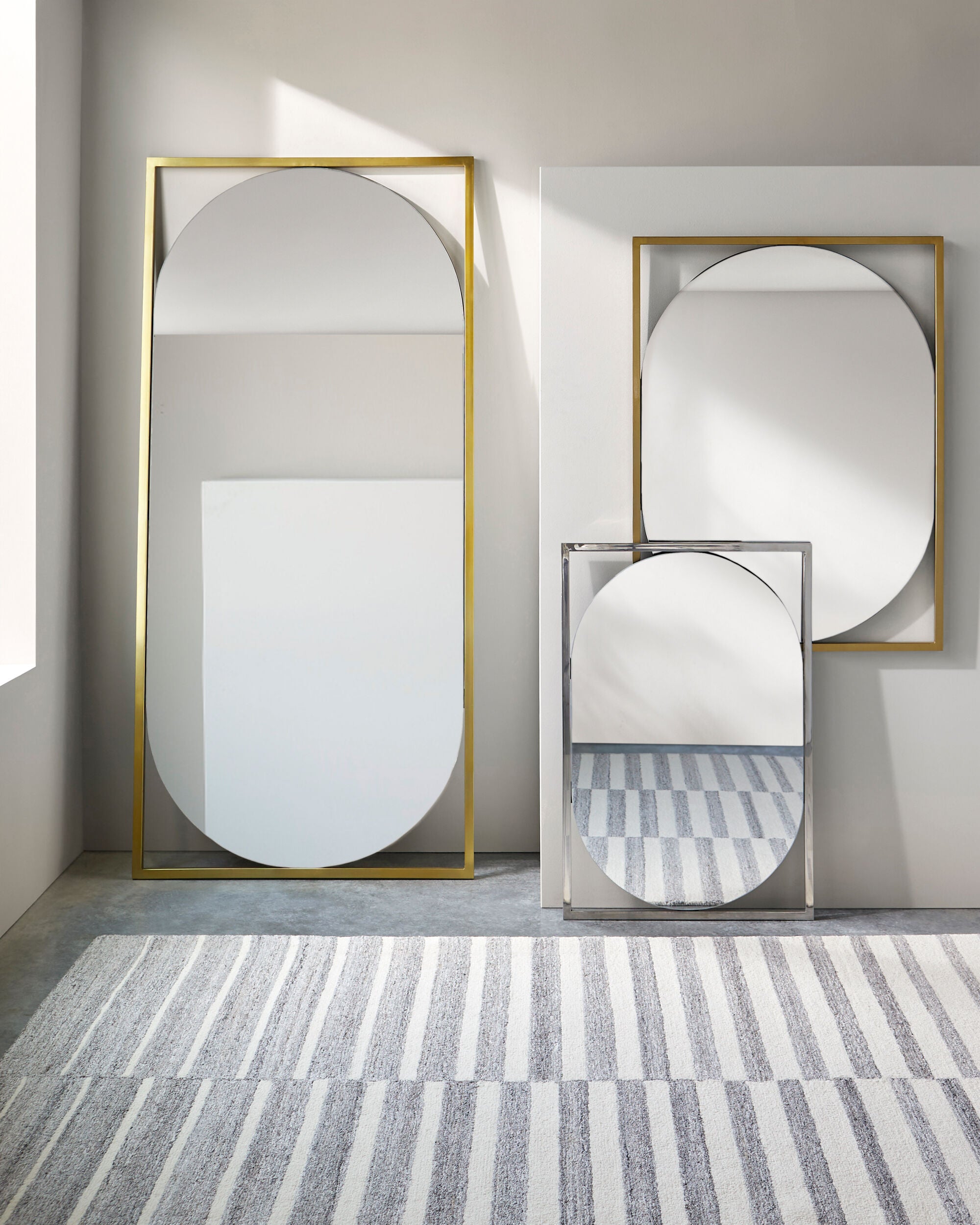Qayanat Accent Mirror