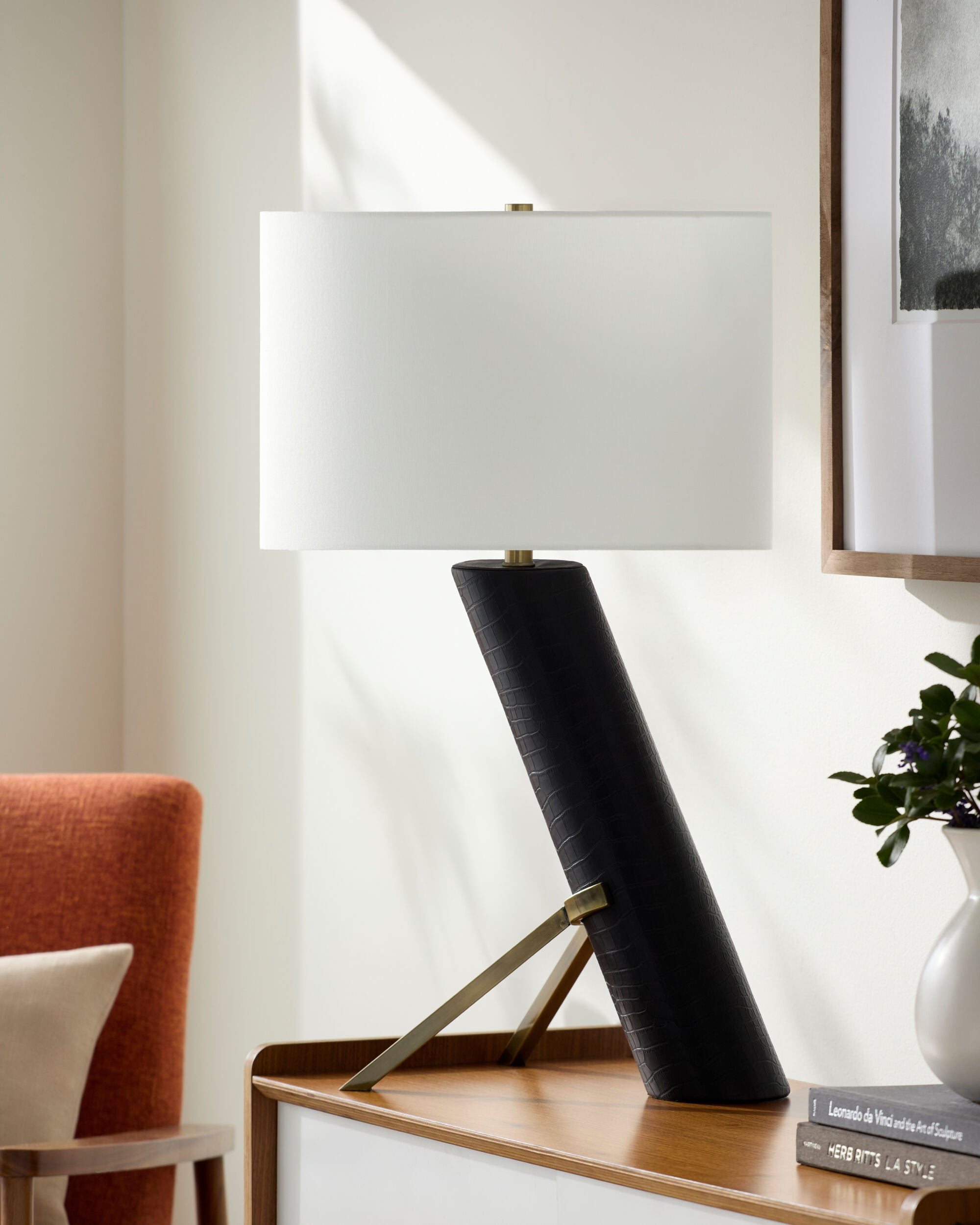 Subida Accent Table Lamp