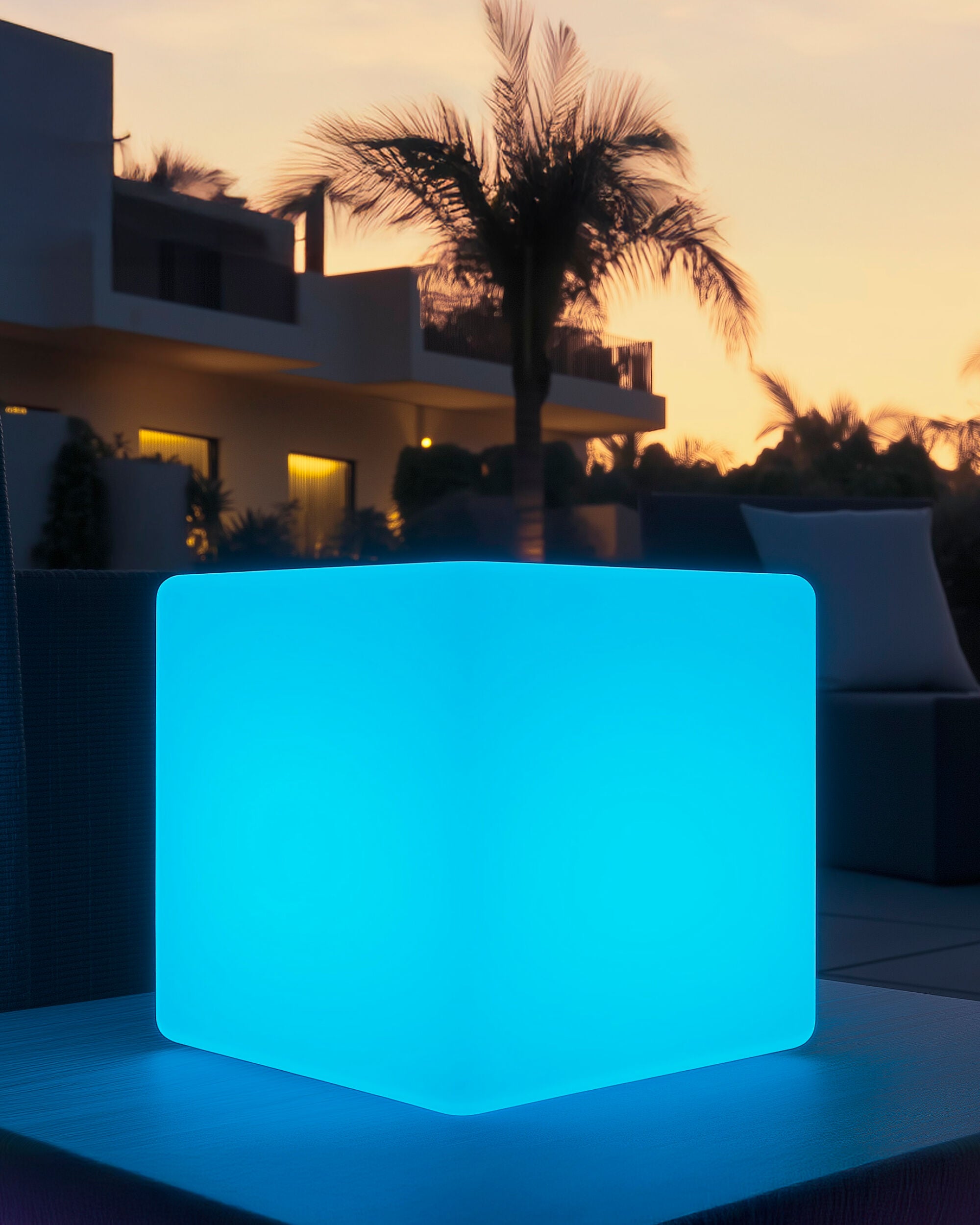 Summerfest Accent Table Lamp